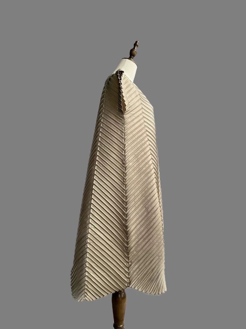 Issey Miyake Issey Miyake size:2 Beige twill mainline dress Size XS / US 0-2 / IT 36-38 - 2 Thumbnail