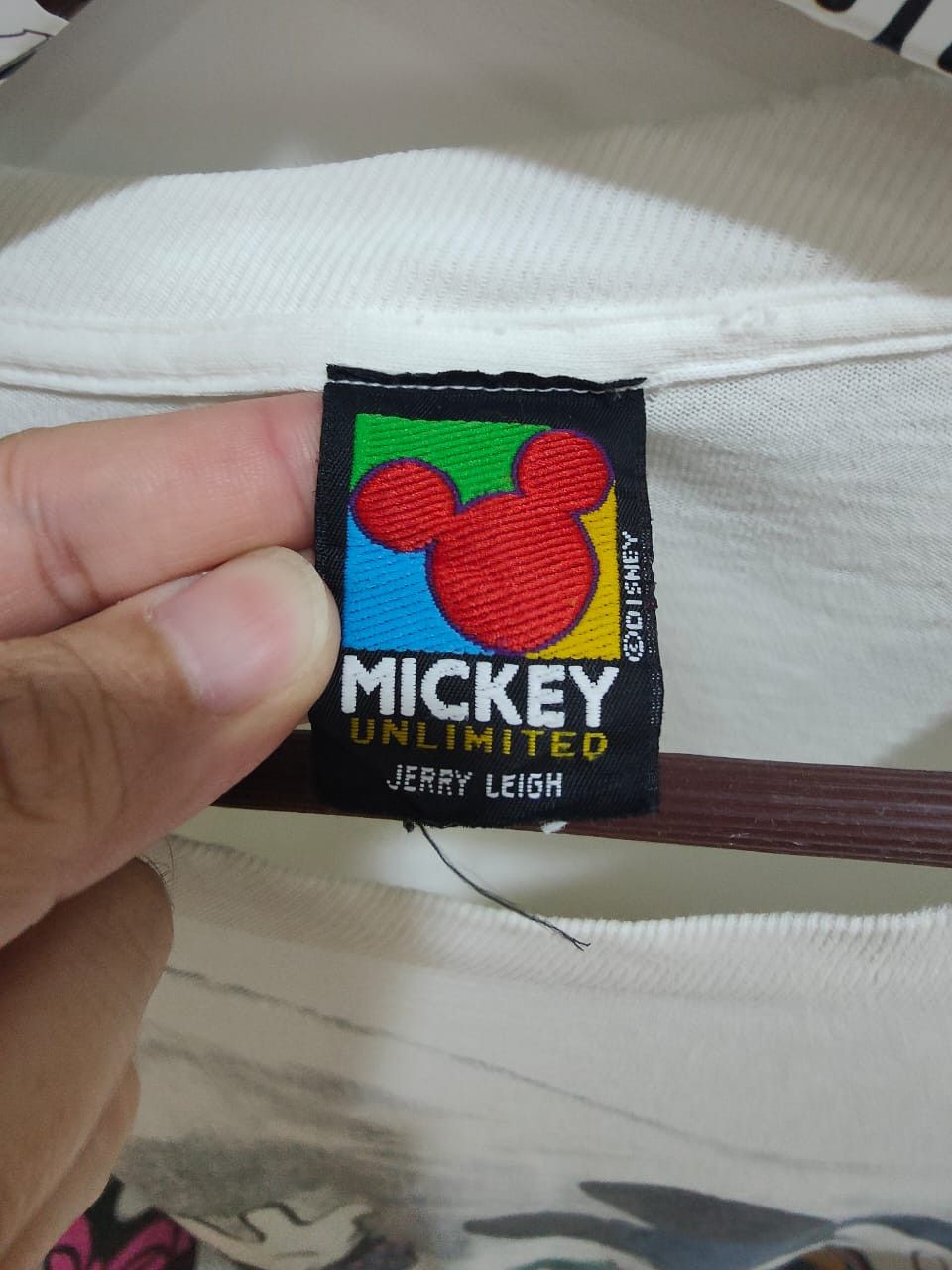Disney vintage single stich Minnie mickey hiking mickey unlimited Size US XL / EU 56 / 4 - 8 Thumbnail