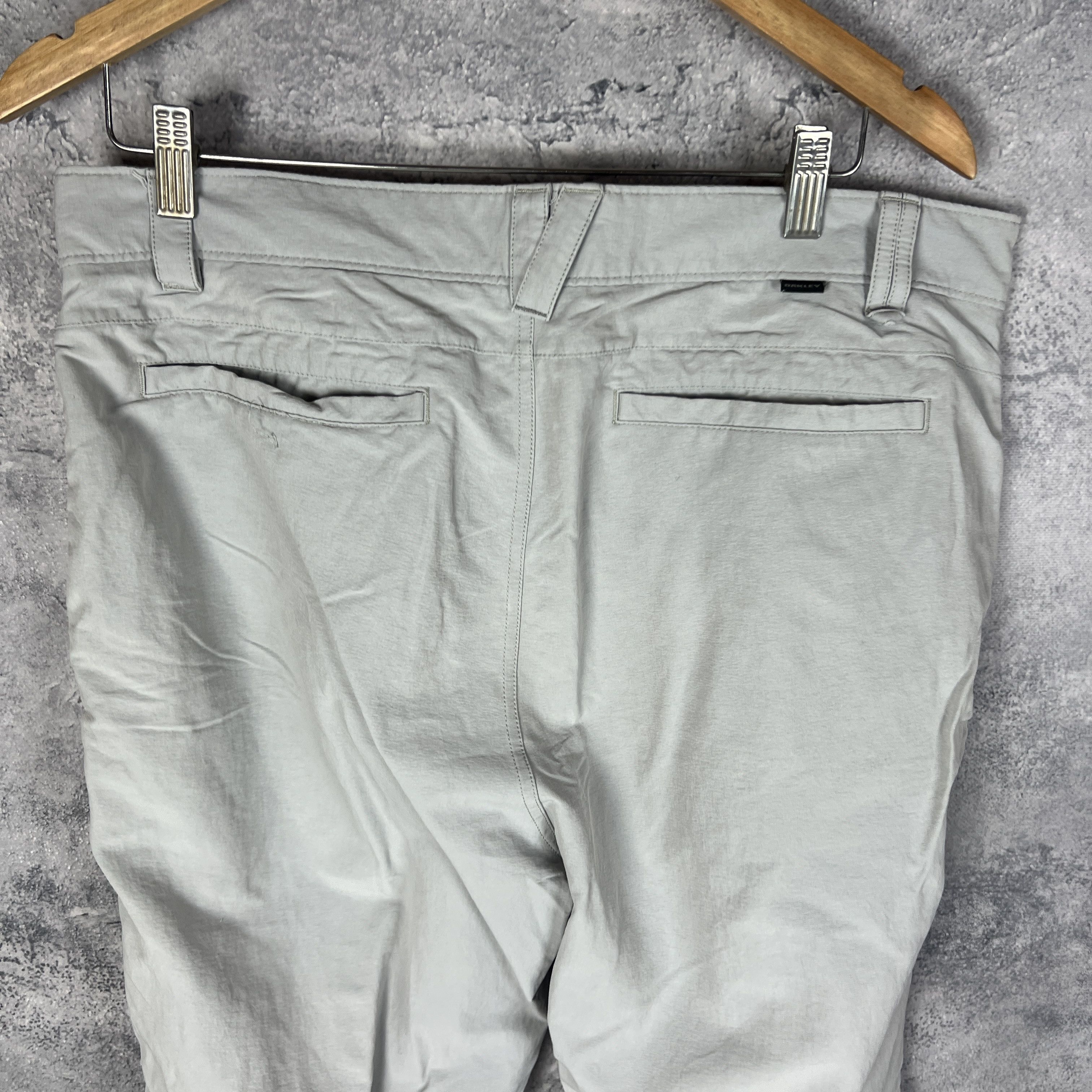 Oakley Oakley Pants Men's Size 36/32 Gray Size US 36 / EU 52 - 7 Thumbnail