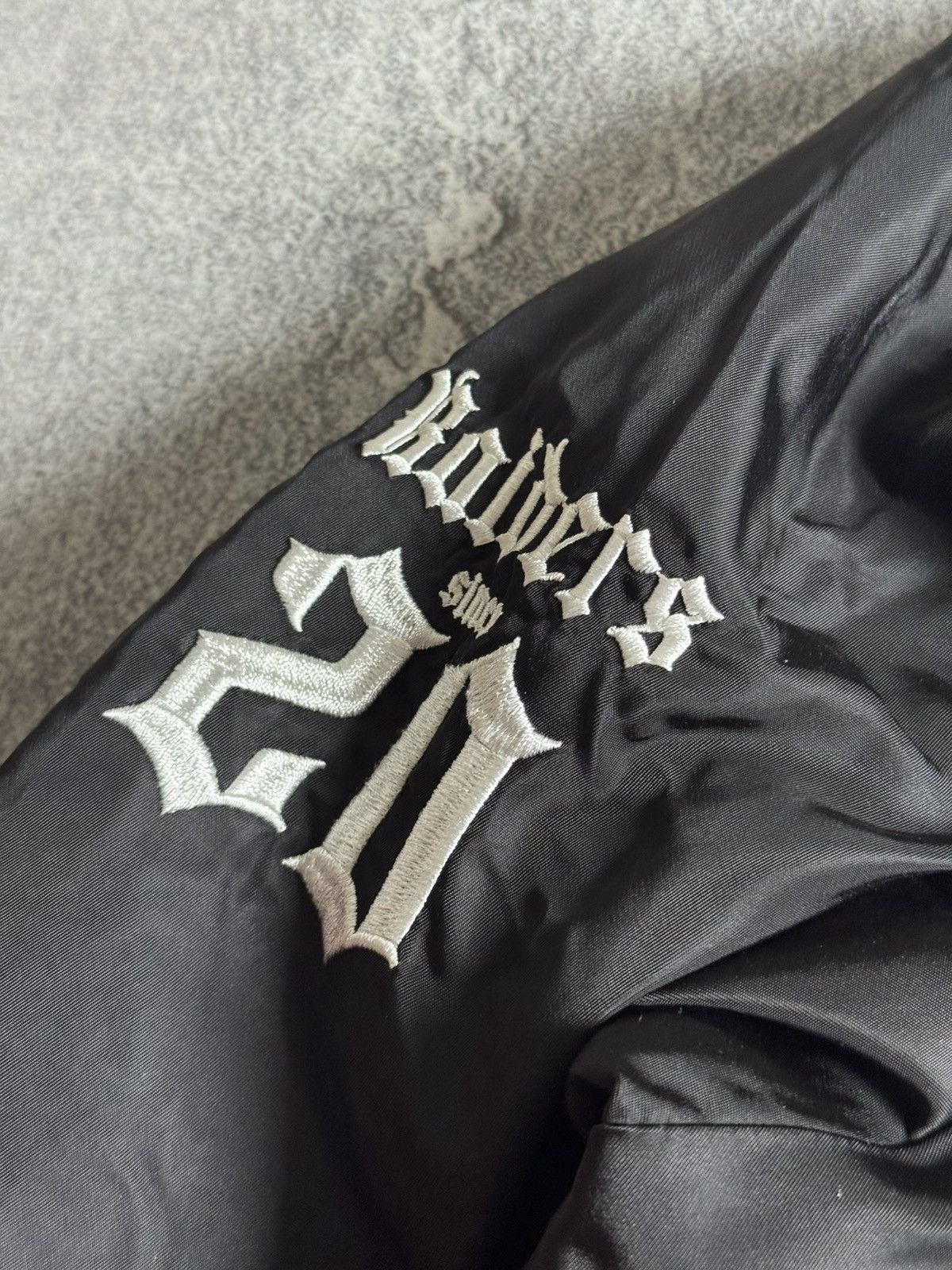 NFL Raiders NFL Las Vegas raider nation bomber jacket button up Size US L / EU 52-54 / 3 - 13 Thumbnail