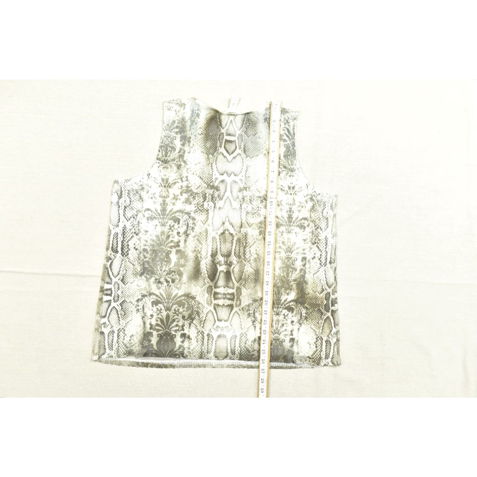 Vintage Chico's Women's Size 3 Snake Skin Damask Print Sequin Sleeveless Tank Top Blouse Size XS / US 0-2 / IT 36-38 - 4 Thumbnail