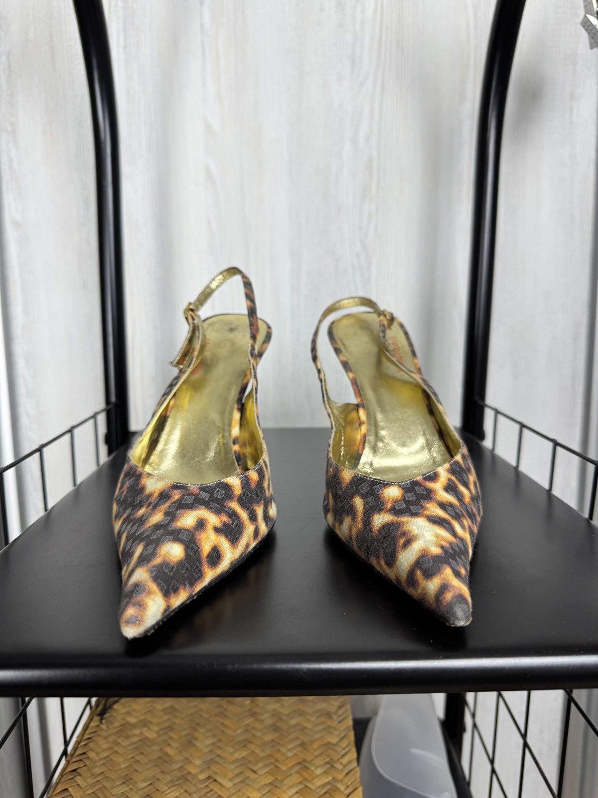 Roberto Cavalli Roberto Cavalli animal pattern leopard slingback heels Size US 9 / IT 39 - 5 Thumbnail