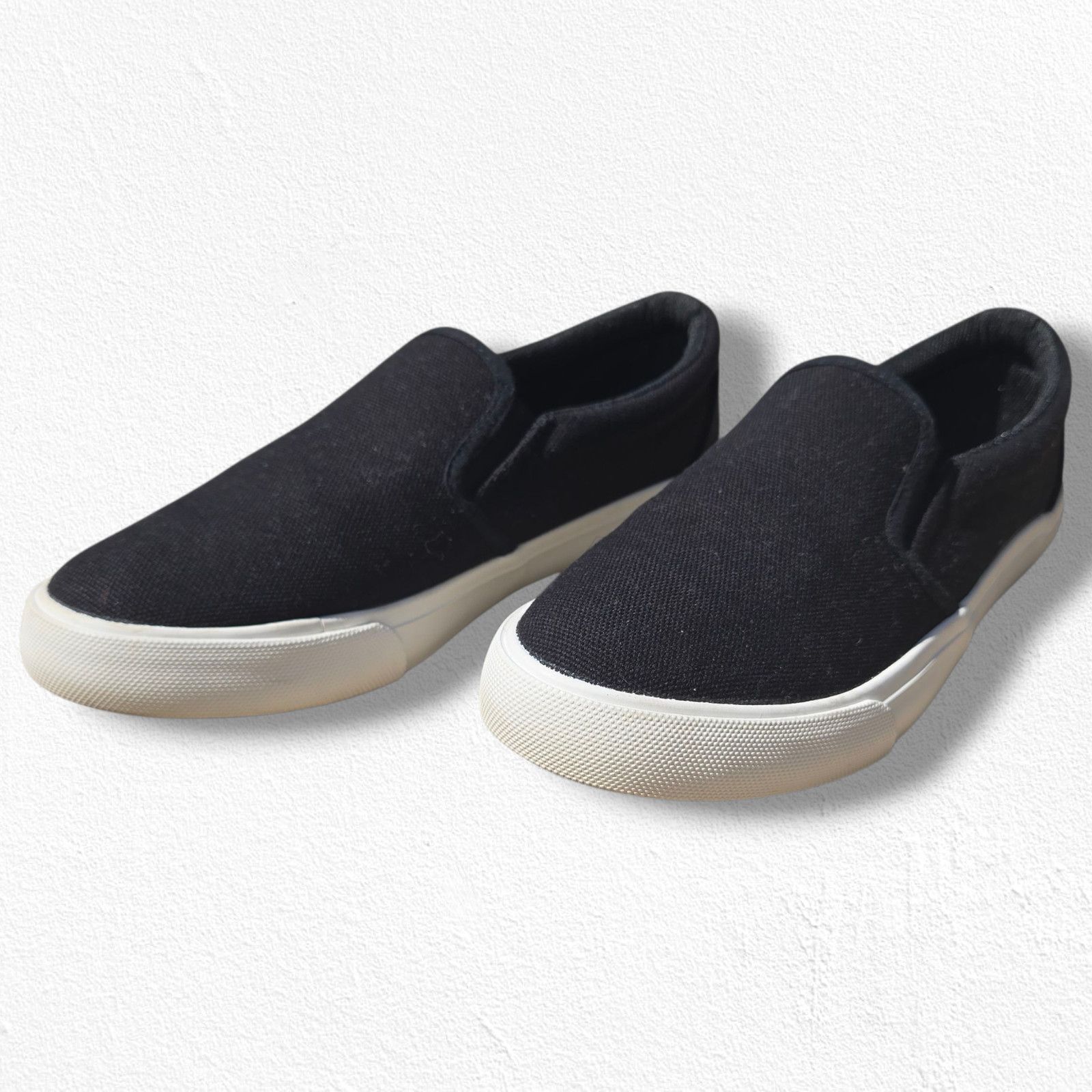 Other ShoeDazzle Lexy Black Canvas Slip-On Sneakers Womens Size 7 Size US 7 / IT 37 - 3 Thumbnail