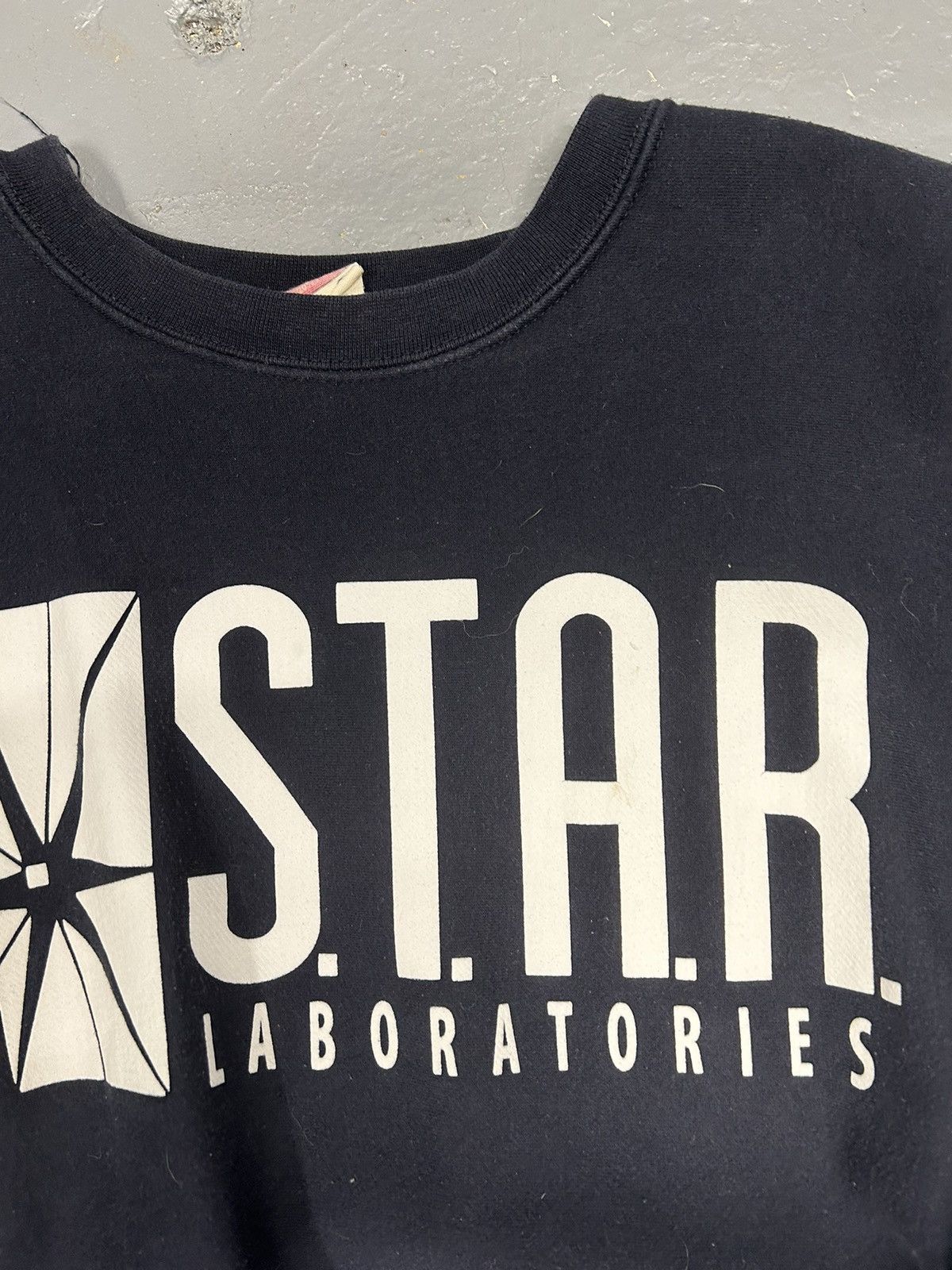 DC Comics × Vintage Crazy Vintage Y2K DC Comics STAR Laboratories Navy Crewneck Size US XL / EU 56 / 4 - 2 Thumbnail