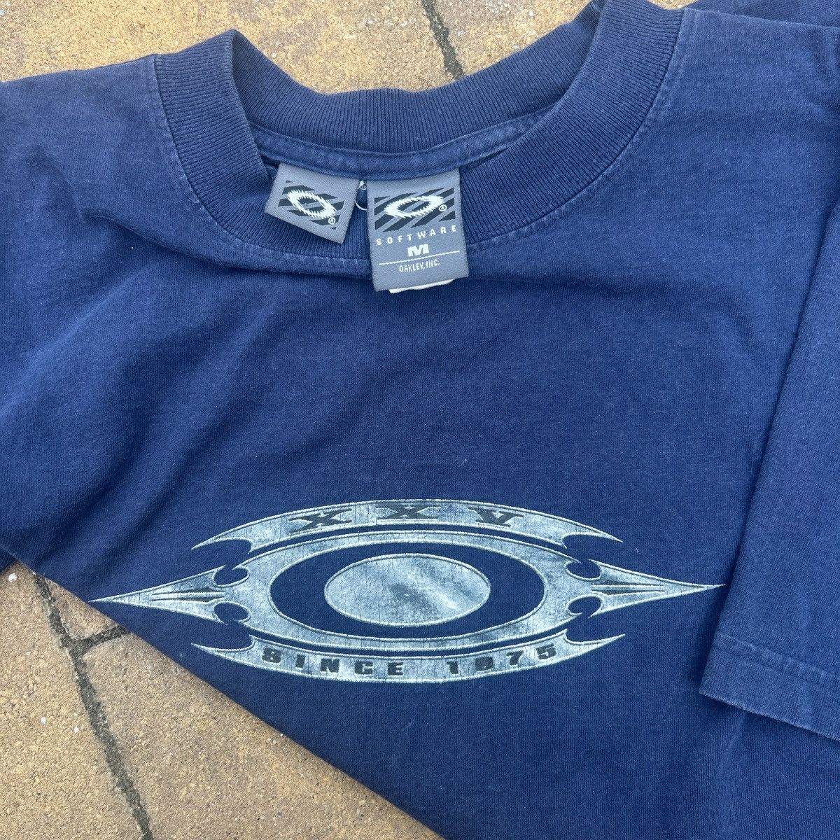 Oakley Grail vintage Oakley Software 25th anniversary navy t shirt Size US M / EU 48-50 / 2 - 6 Thumbnail