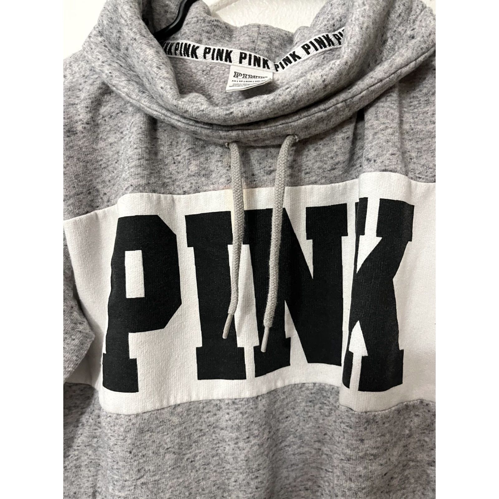 Victoria's Secret Victoria Secret Sweatshirt Women XS Gray Logo Turtle Neck Sweater Size XS / US 0-2 / IT 36-38 - 4 Thumbnail