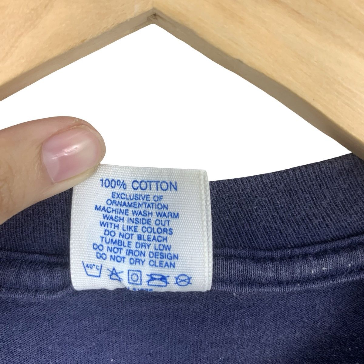 Vintage Vintage 90’ THE WALT DISNEY COMPANY By Velva Sheen Mickey Size US M / EU 48-50 / 2 - 9 Thumbnail