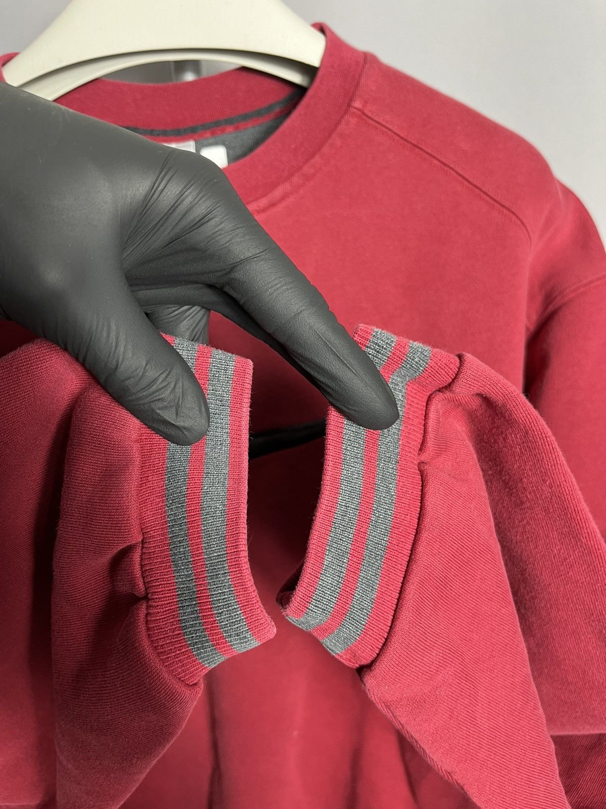 Nike Vintage Nike 90s sweatshirt mens red center logo big swoosh Size US M / EU 48-50 / 2 - 7 Thumbnail