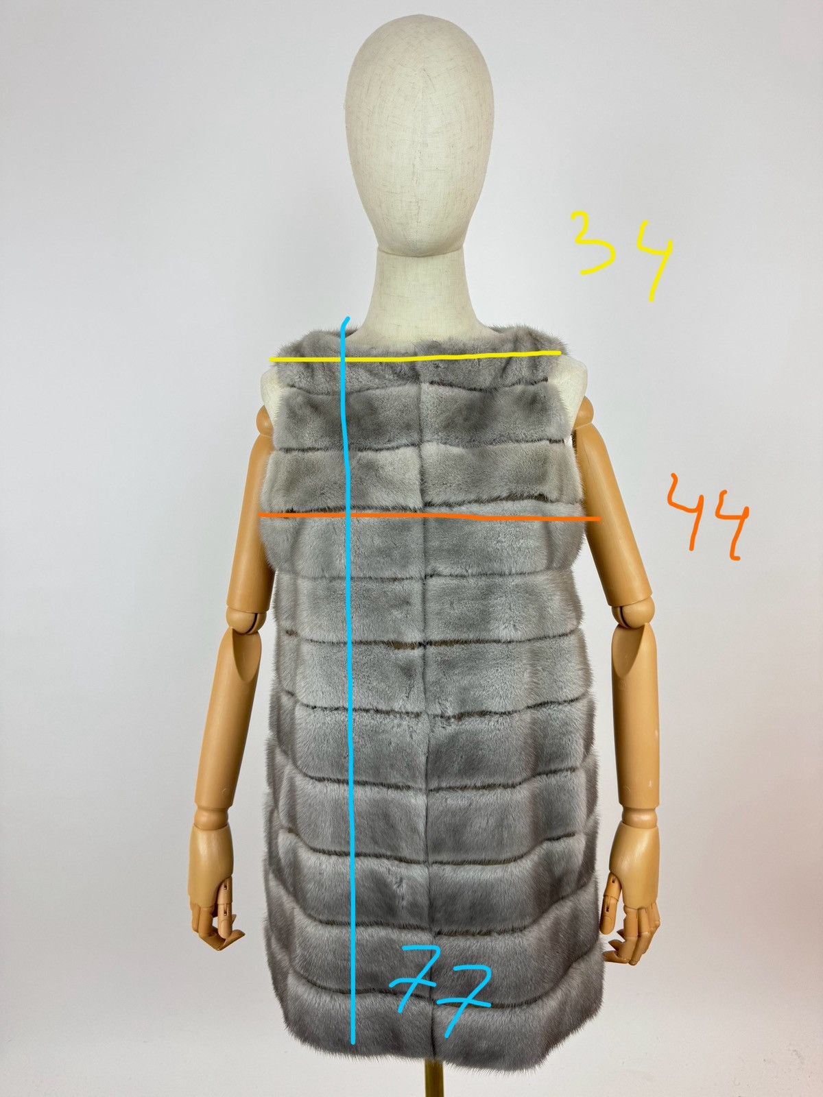 Fendi FENDI fur long vest collared archive clothing Womens size 42 Size M / US 6-8 / IT 42-44 - 18 Thumbnail