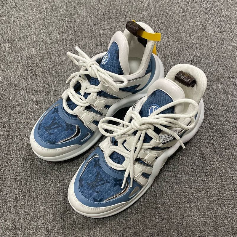 【希少】 LOUIS VUITTON Colorblock Pattern Athletic Sneakers Louis Vuitton Colorblock Pattern Sneakers - Grey Sneakers