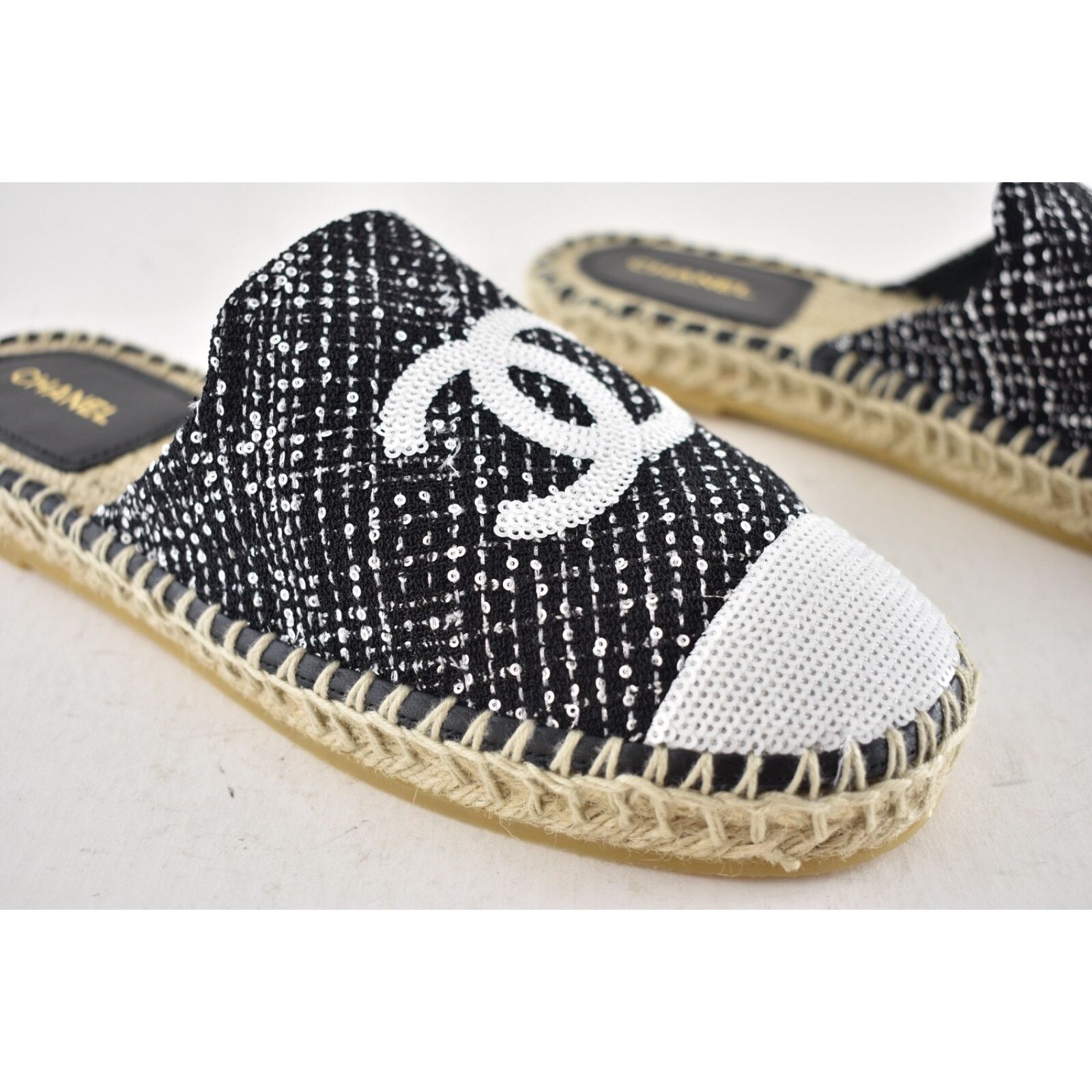 Chanel Chanel 24P Black Tweed White Sequin CC Logo Backless Size US 9 / IT 39 - 6 Thumbnail