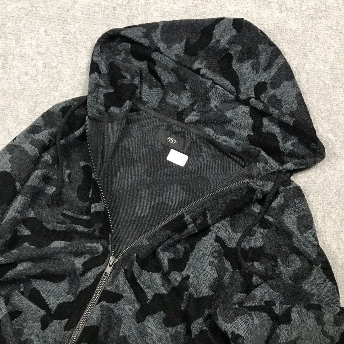 Japanese Brand × Le Grande Bleu (L.G.B.) × MOUSSY MOUSSY BLACK CAMO HOODIES PUNK ZIPPER JACKET Size US L / EU 52-54 / 3 - 12 Thumbnail