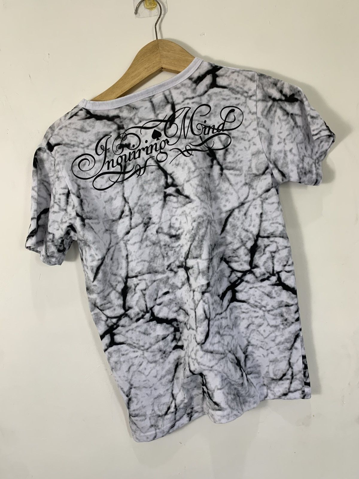 Japanese Brand 2000s poem tee wildlife japan vkei style era Size US S / EU 44-46 / 1 - 4 Thumbnail