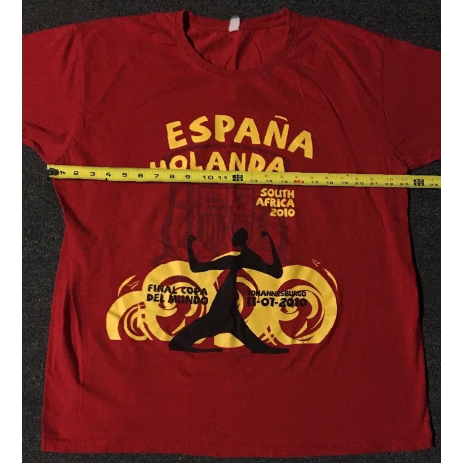 Vintage VINTAGE World Cup 2010 Finals Netherlands Vs Spain Shirt XL Football FIFA Red Men T-Shirt USA 80s 90s Retro Sports Team Soccer Size US XL / EU 56 / 4 - 3 Thumbnail