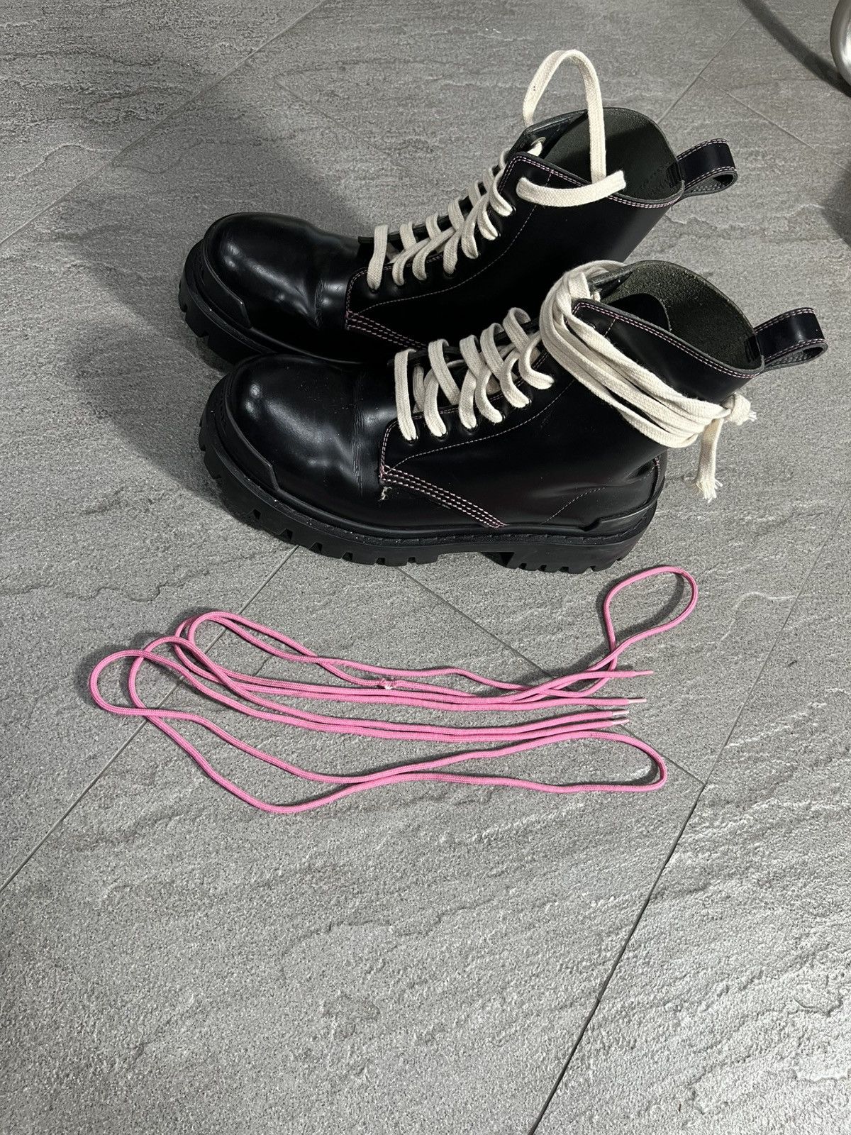 Balenciaga Balenciaga Strike Lace Up Boots EU39 Size US 9 / IT 39 - 13 Thumbnail