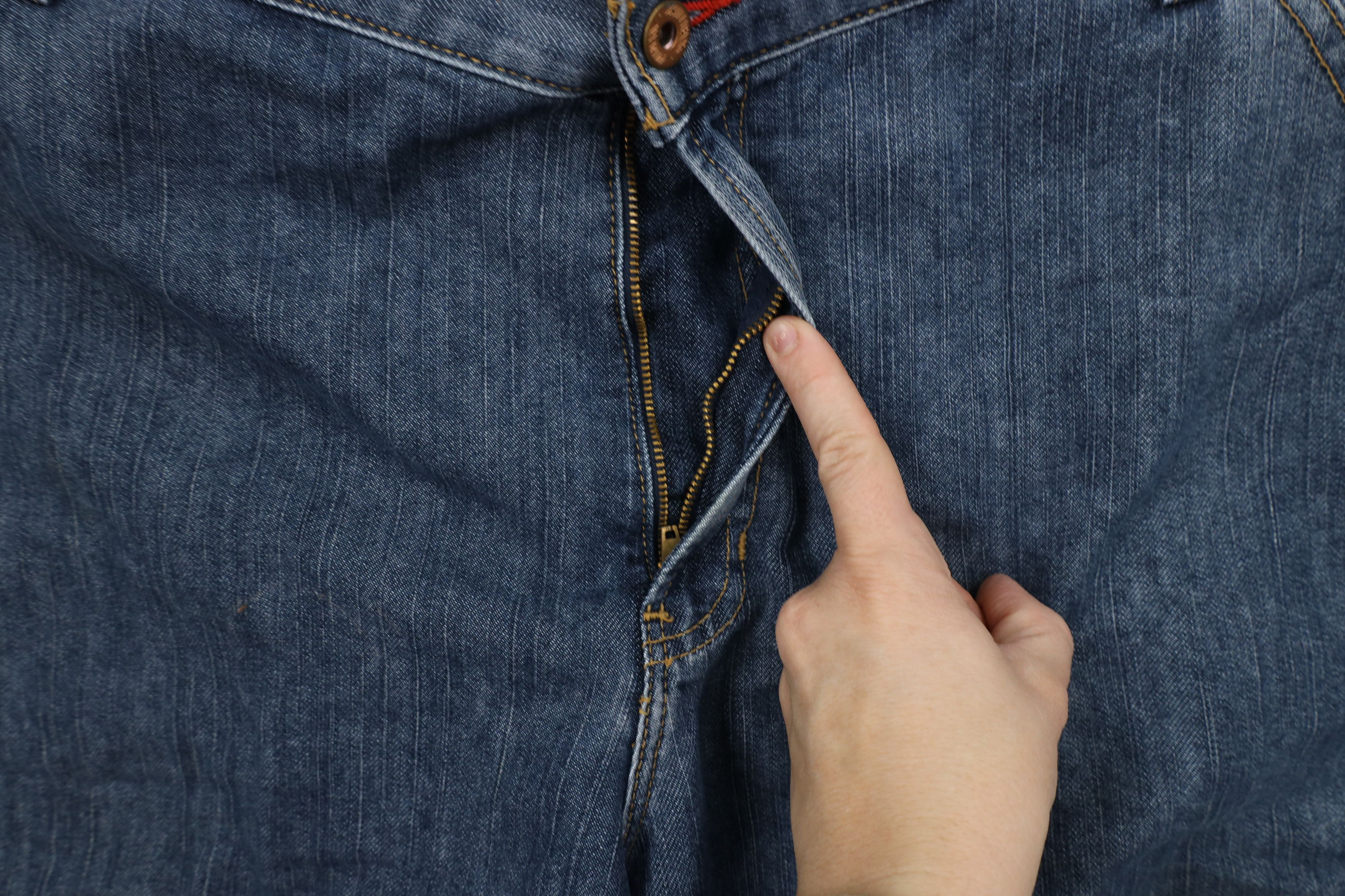 Tommy Hilfiger × Vintage Vintage Y2K 2001 Tommy Hilfiger Baggy Fit Denim Shorts Jorts Size US 38 / EU 54 - 5 Thumbnail