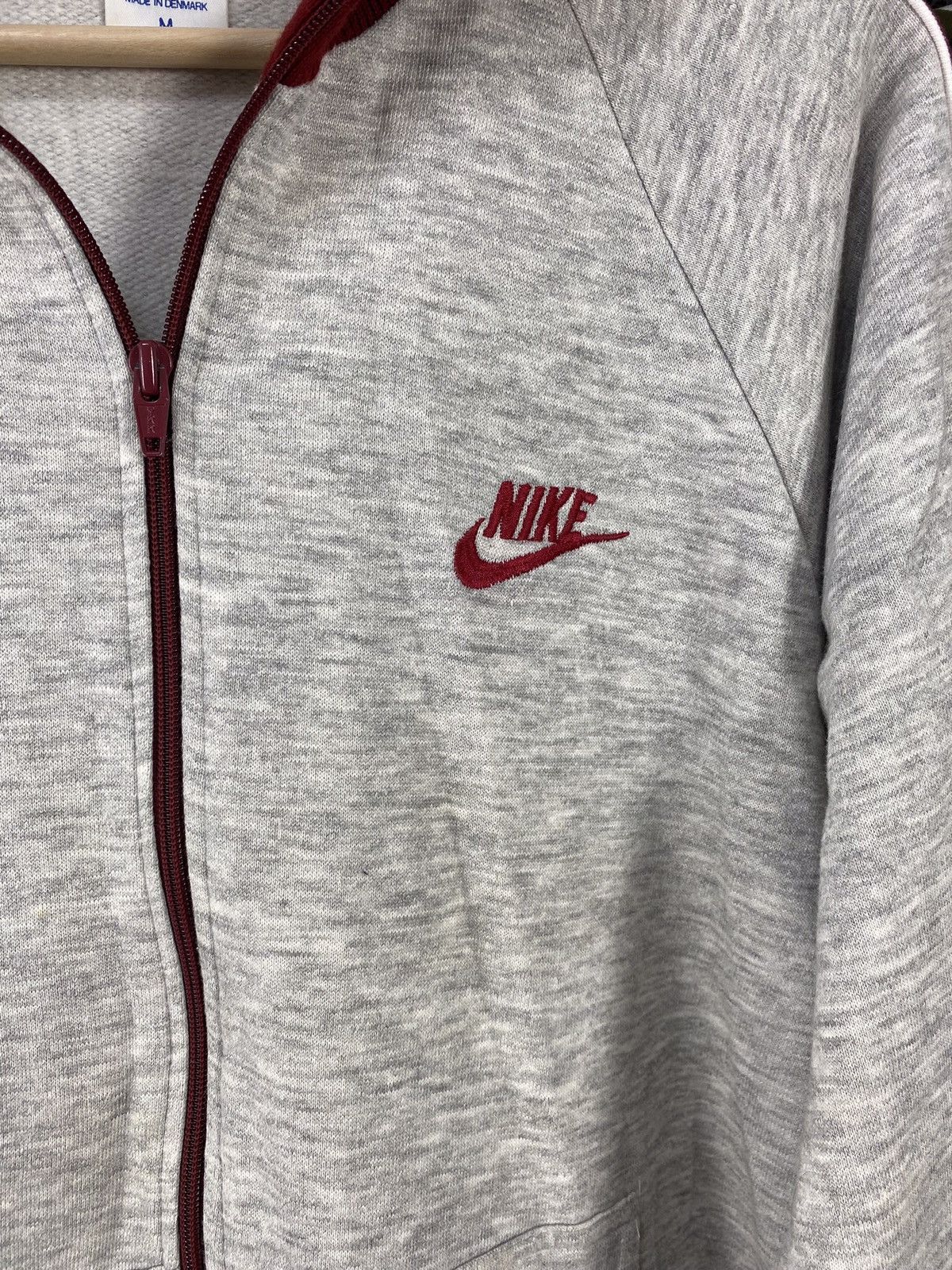 Nike × Vintage Vintage Y2K Nike Small Logo Sweatshirt Size US S / EU 44-46 / 1 - 5 Thumbnail
