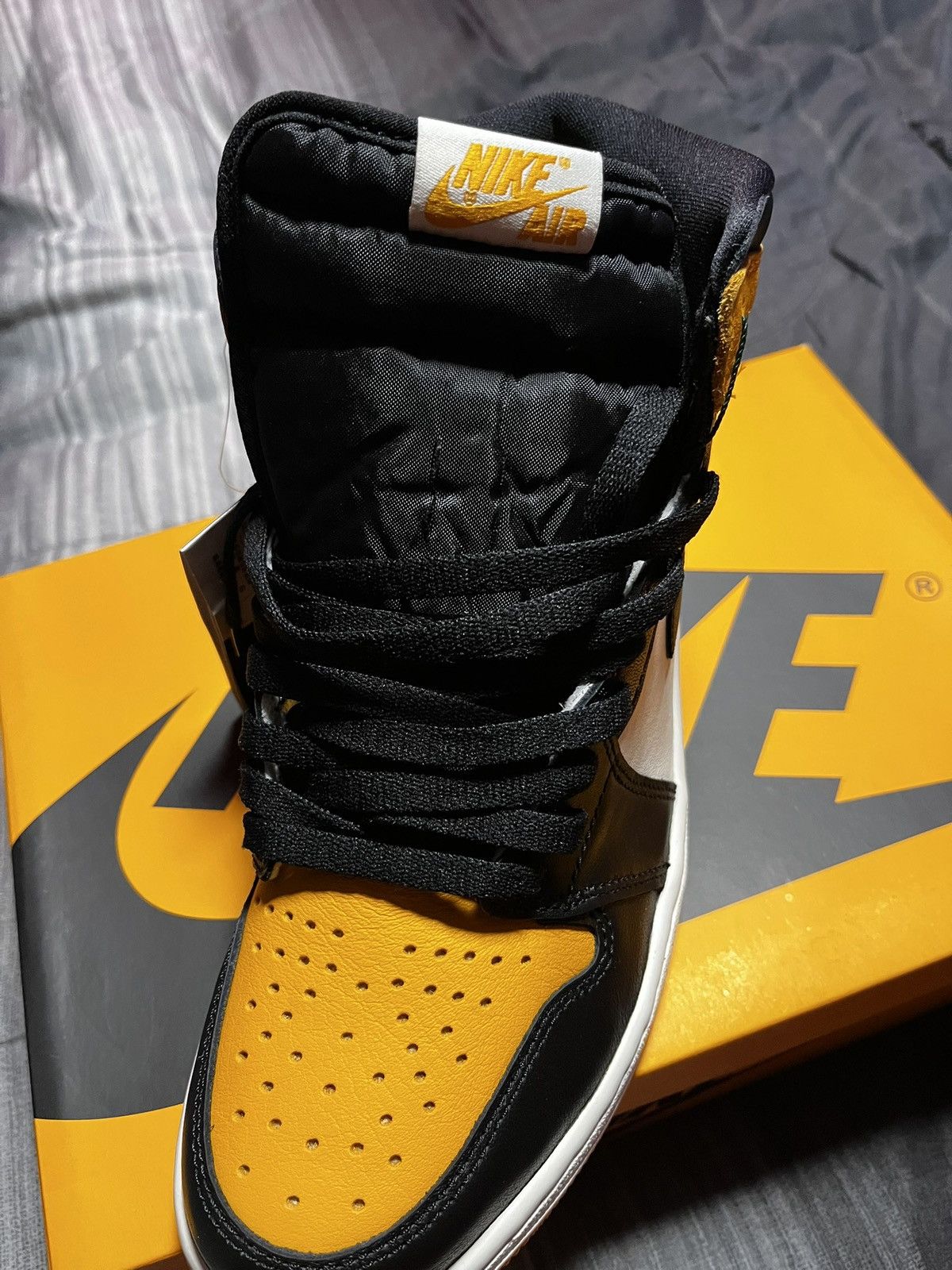 Jordan Brand Air jordan 1 retro Size US 9.5 / EU 42-43 - 8 Thumbnail