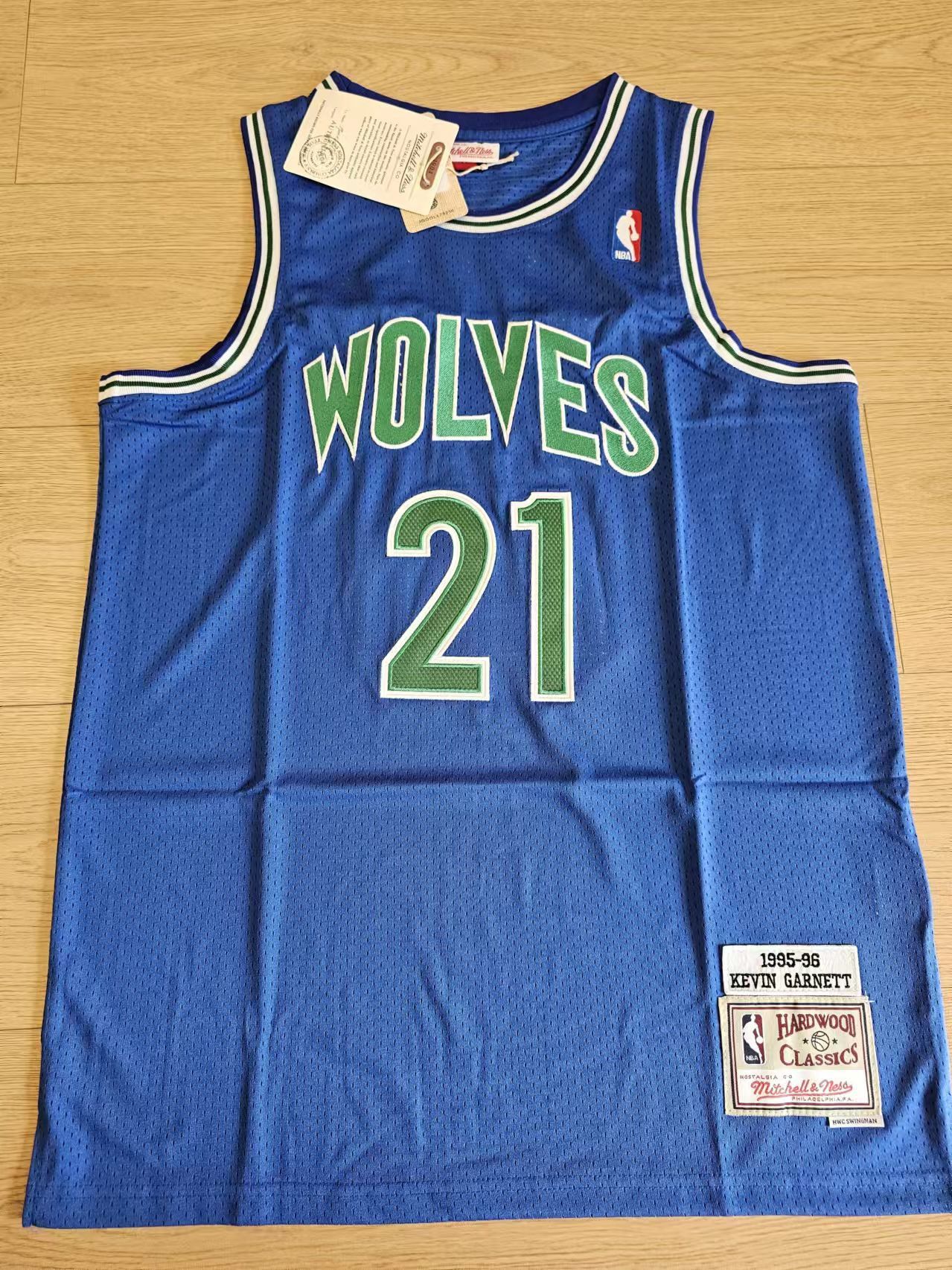 NBA 1995 96 Timberwolves #21 Kevin Garnett Jersey M Size US M / EU 48-50 / 2 - 1 Thumbnail