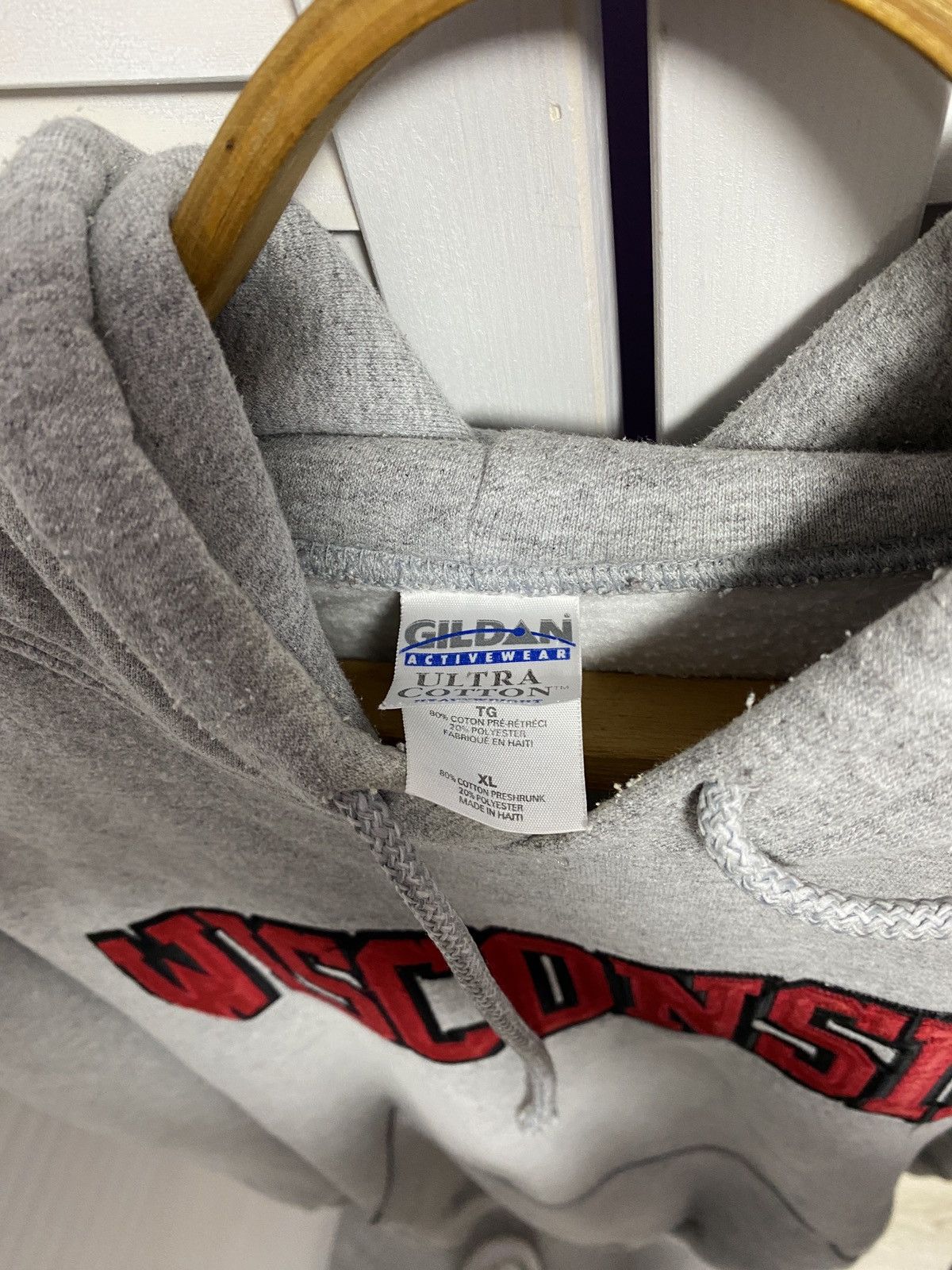 Vintage 📦 Vintage 90s Hoodie Wisconsin Track OVERSIZED YEEZY STYLE Size US XL / EU 56 / 4 - 5 Thumbnail