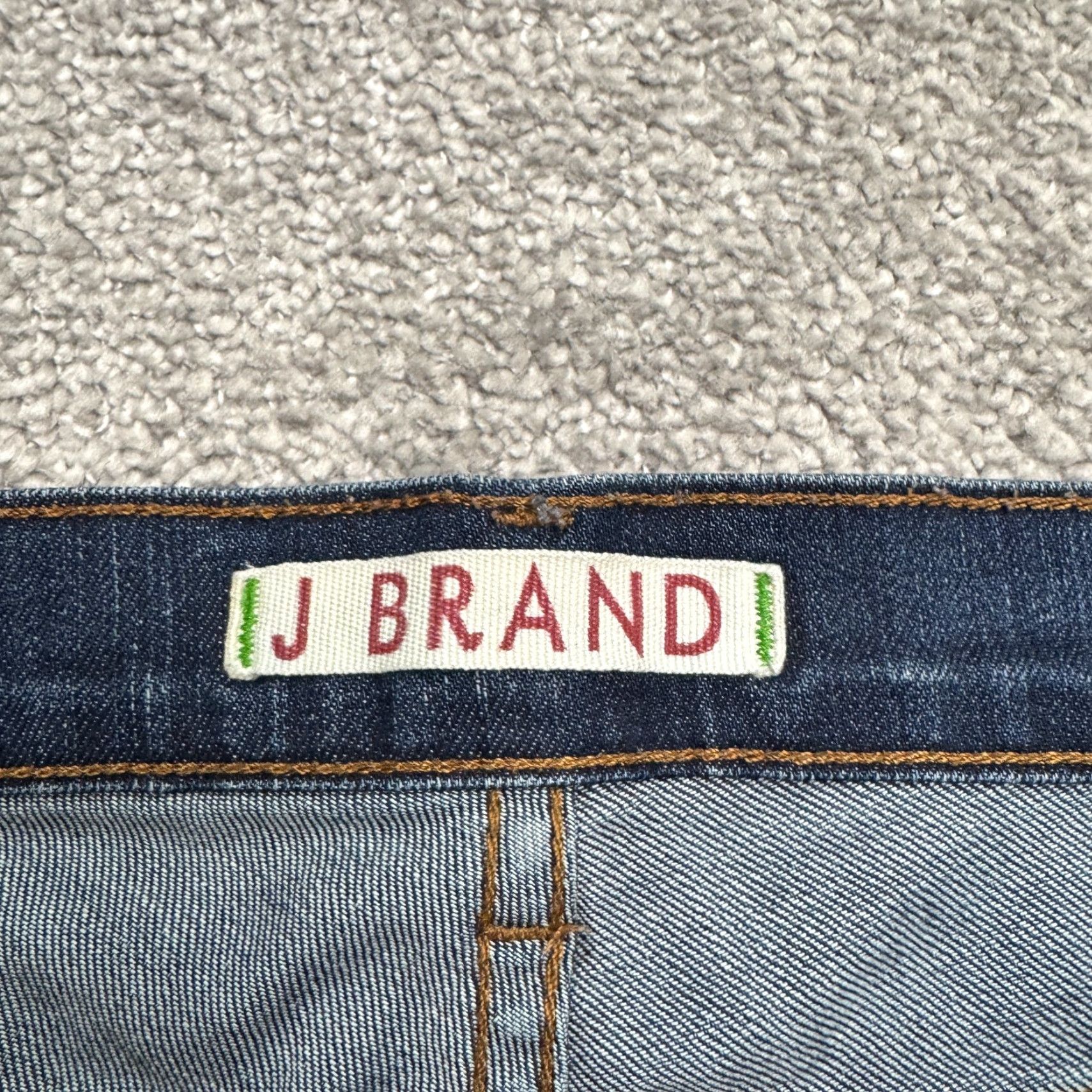 J Brand J Brand 910 Jeans Womens 26 Blue Dark Wash Mid Rise Skinny Denim Stretch Pocket 5-Pocket Regular Casual Vintage: No Men... (Oops) Size 26" / US 2 / IT 38 - 6 Thumbnail