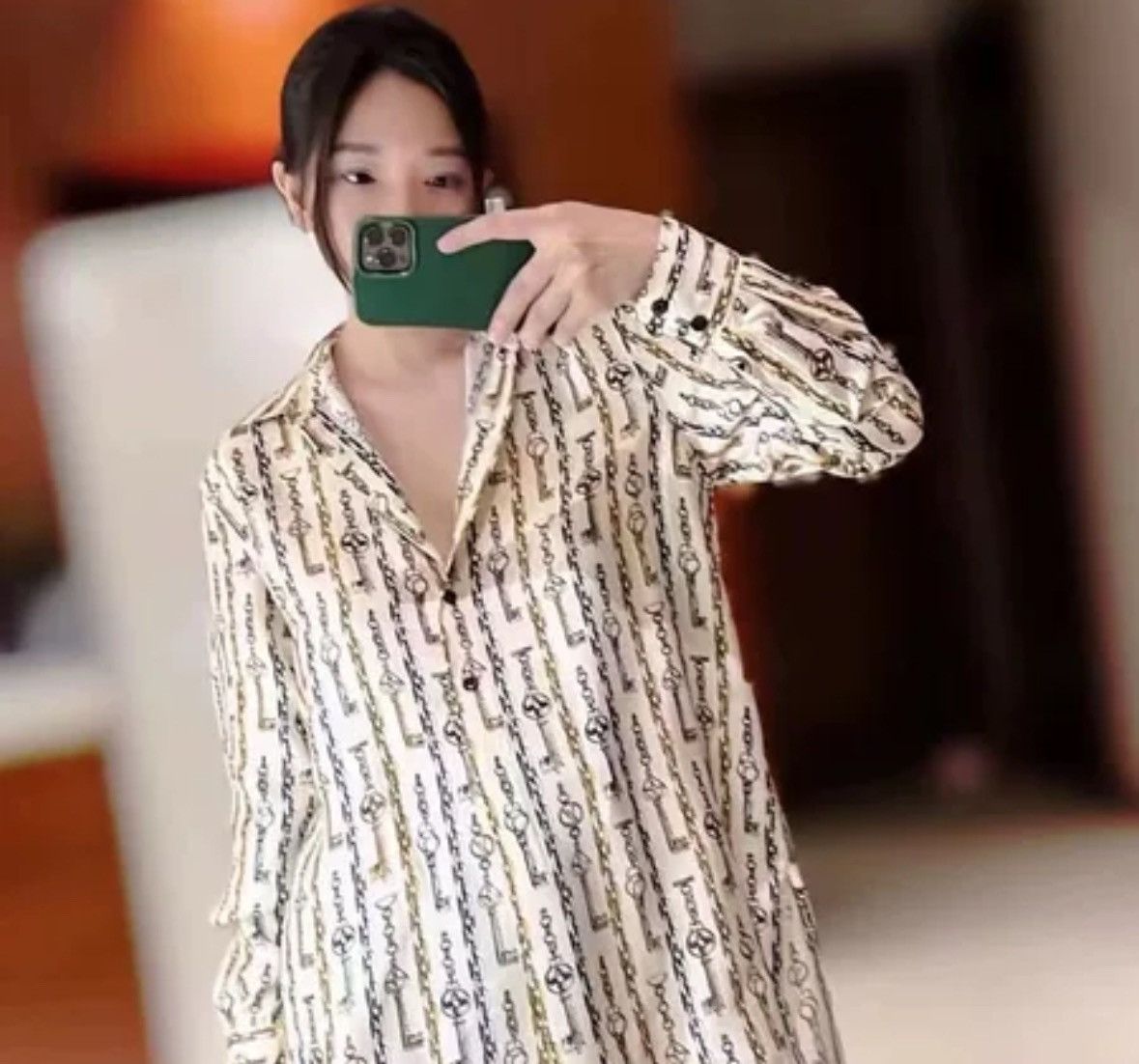 Louis Vuitton Louis Vuitton LV chain patterned silk long sleeved shirt Size US S / EU 44-46 / 1 - 8 Thumbnail