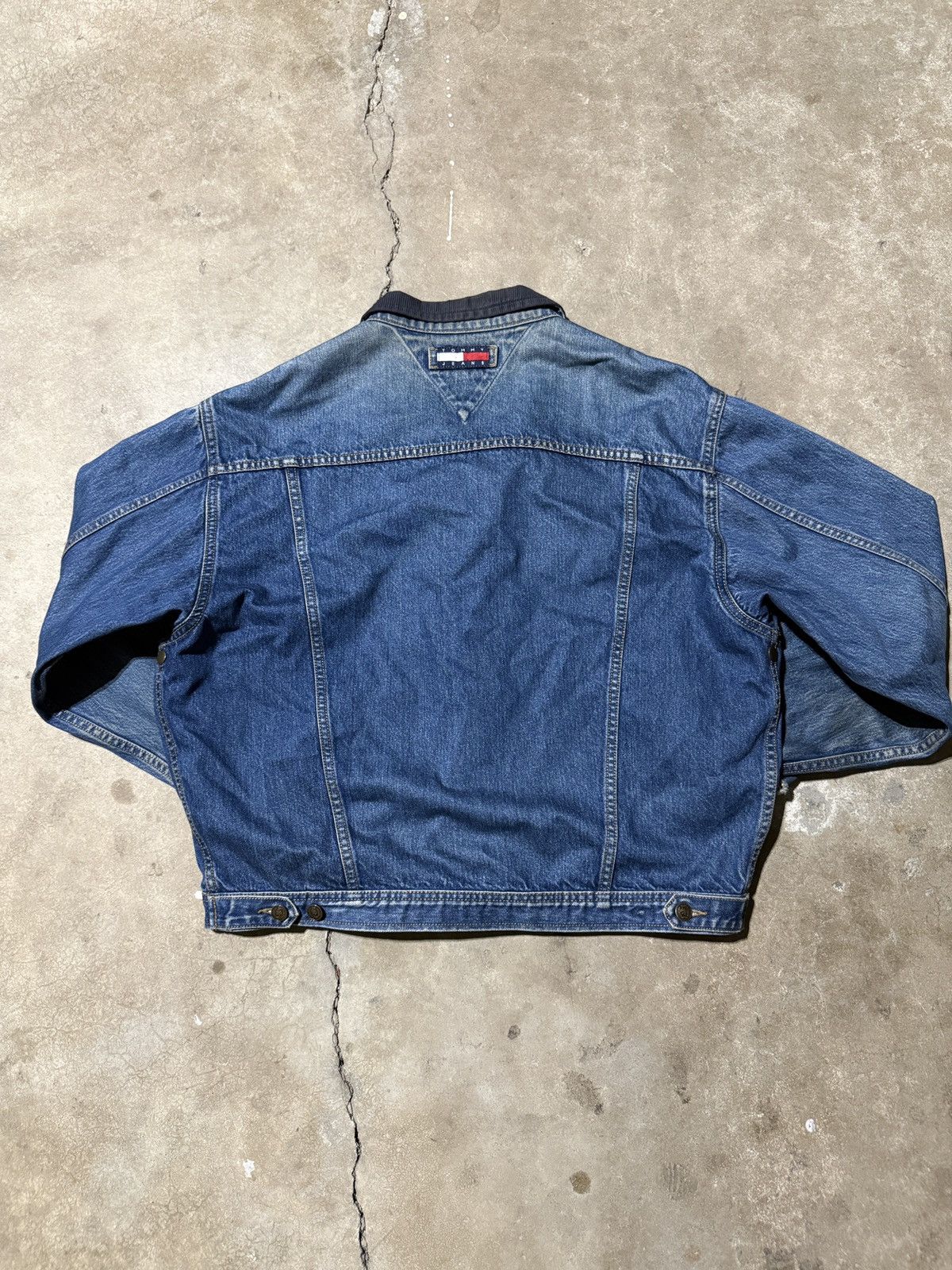 Tommy Hilfiger Tommy Hilfiger Jean Jacket Size US L / EU 52-54 / 3 - 3 Thumbnail