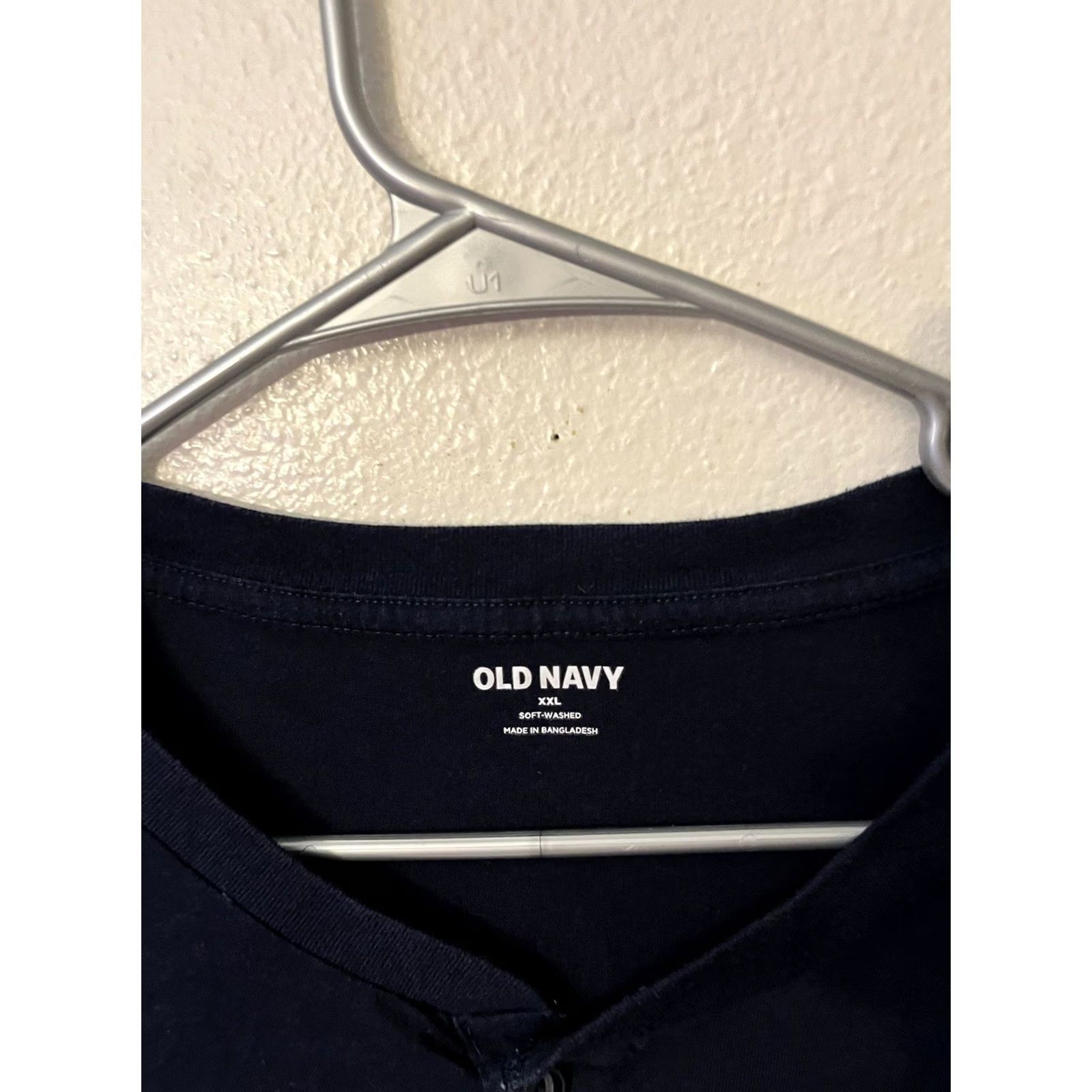 Old Navy Old Navy Henley T-Shirt Navy Blue 2XL Mens Small Details: Soft-Washed, Regular, Size XXL, Color Blue, T-Shirt, Henley Neckline, Men, Old Navy Size US XXL / EU 58 / 5 - 2 Thumbnail