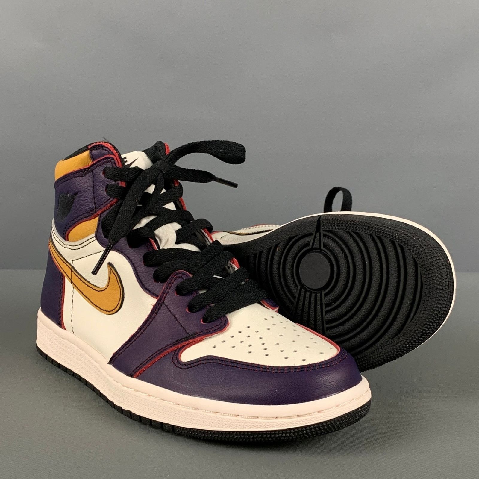 Nike NIKE White Purple Color Block Leather High Top Sneakers Size US 6 / EU 39 - 5 Thumbnail