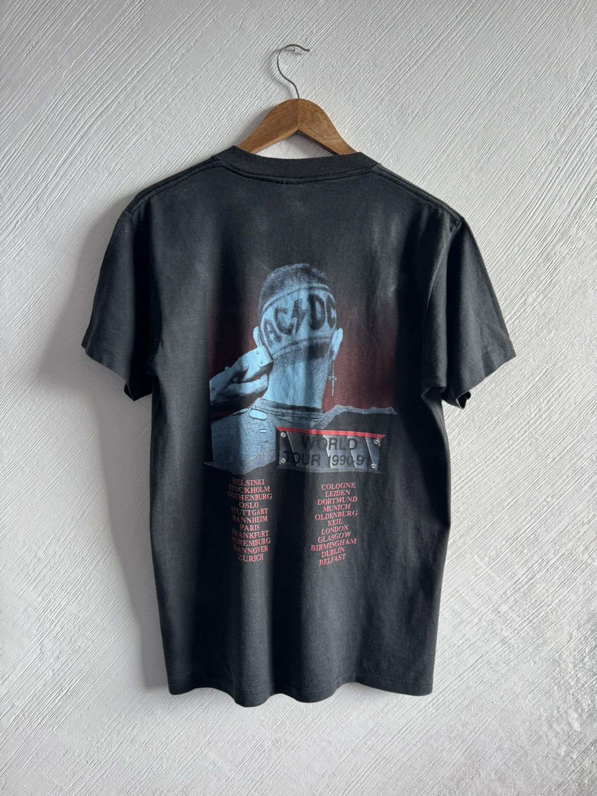 AC/DC Vintage AC/DC 1990 The Razors Edge Tour Rare Rock Shirt Sz L Size US L / EU 52-54 / 3 - 2 Thumbnail