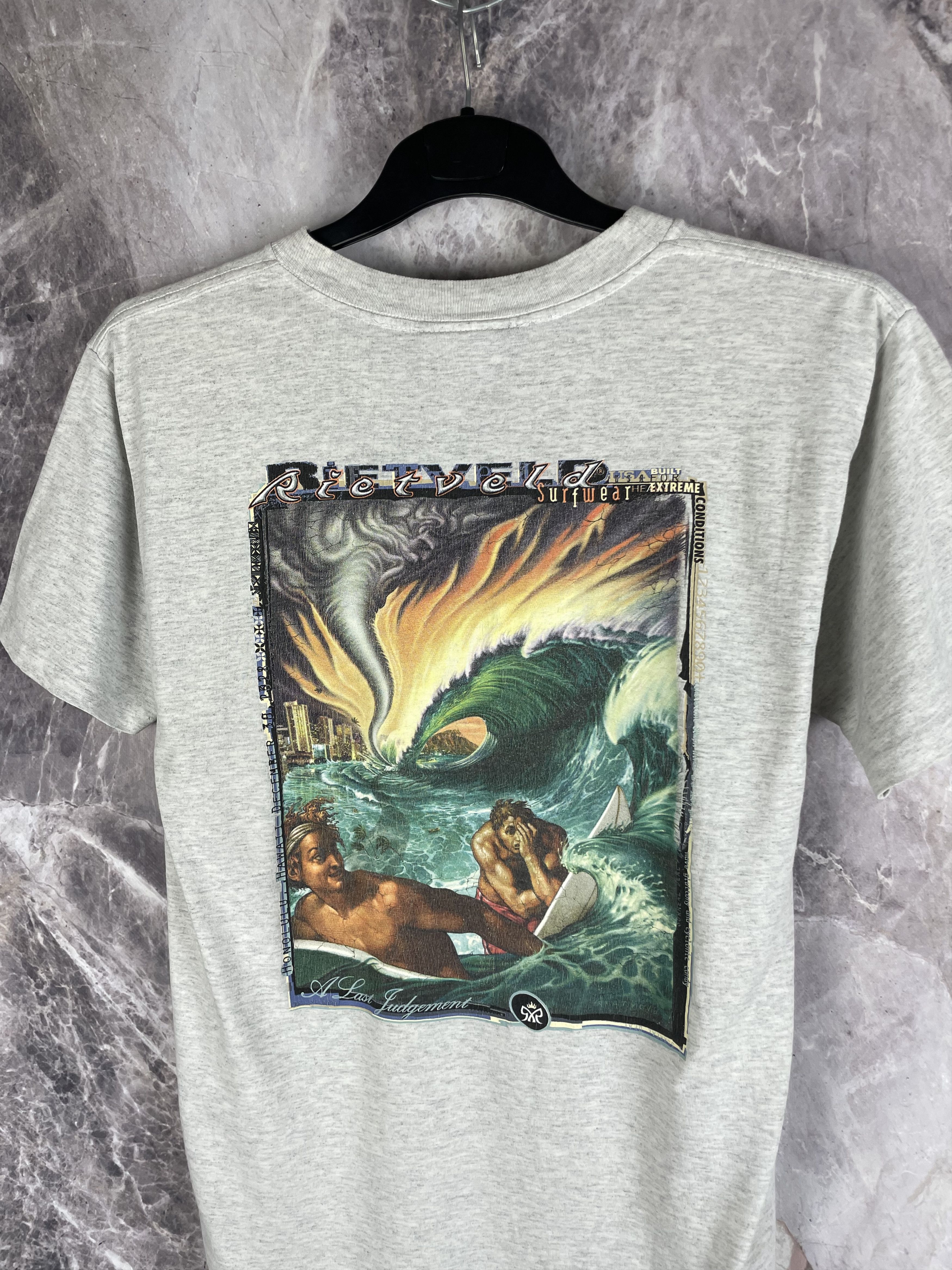 Vintage Vintage Faded 90s Rietveld USA Surfing Tshirt Size US M / EU 48-50 / 2 - 3 Thumbnail