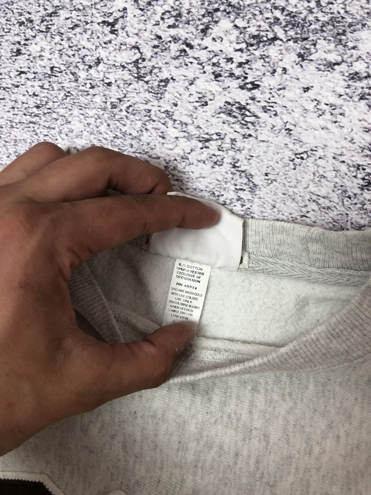 Champion Men’s sweater Champions made in USA Size S y2k Size US S / EU 44-46 / 1 - 6 Thumbnail