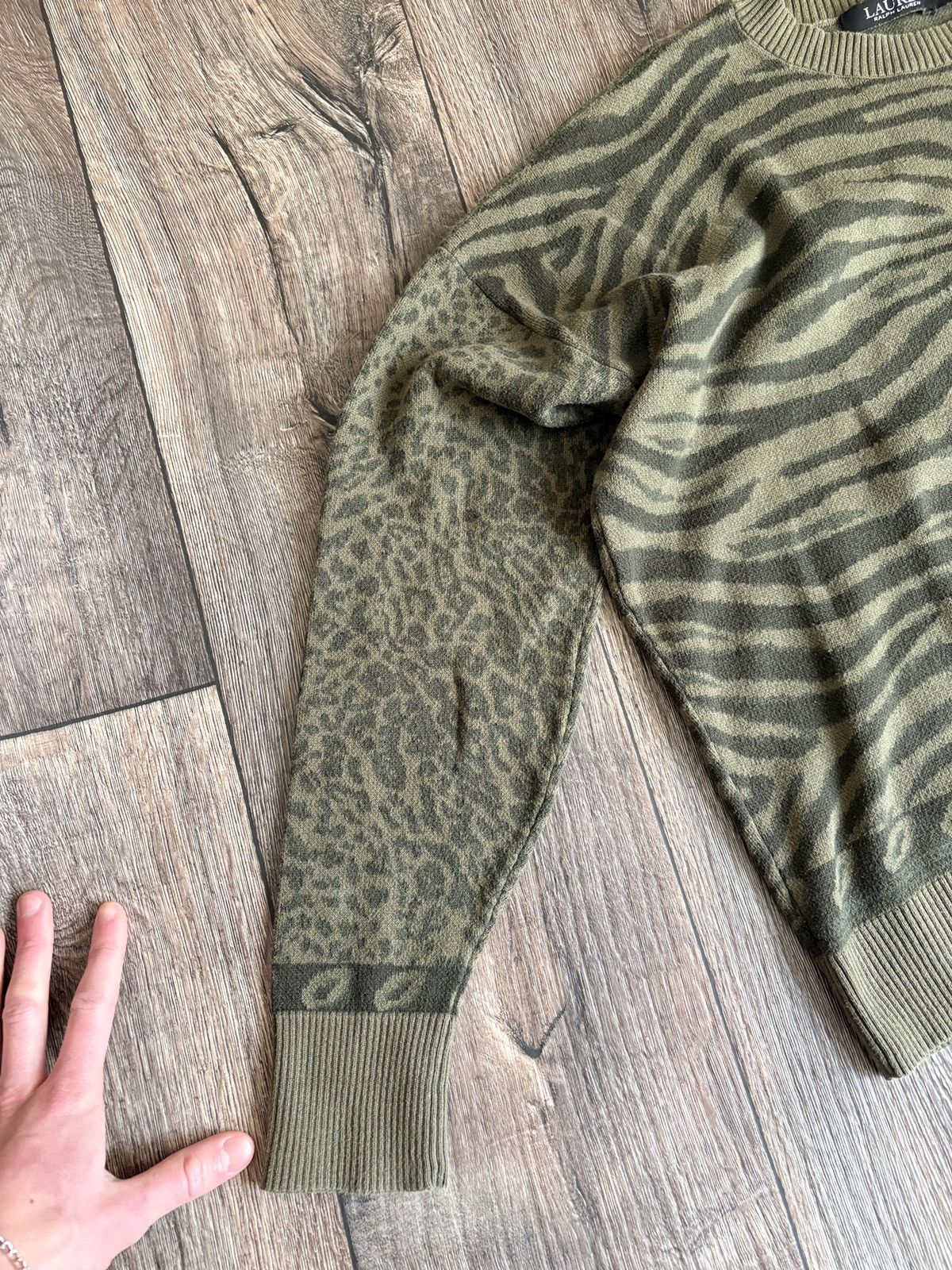 Ralph Lauren Black Label Ralph Lauren Black Label Zebra Army Pattern Sweater Size M Size M / US 6-8 / IT 42-44 - 4 Thumbnail