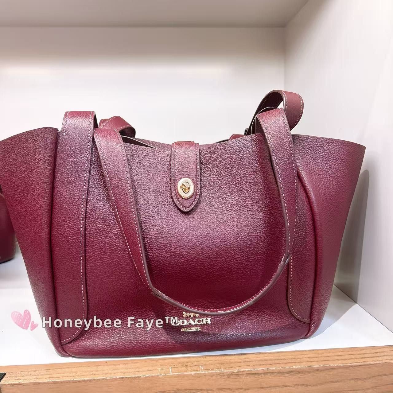 Coach Hadley Turnlock Tote Bag CAL17 Dark Wine Size ONE SIZE - 1 Thumbnail