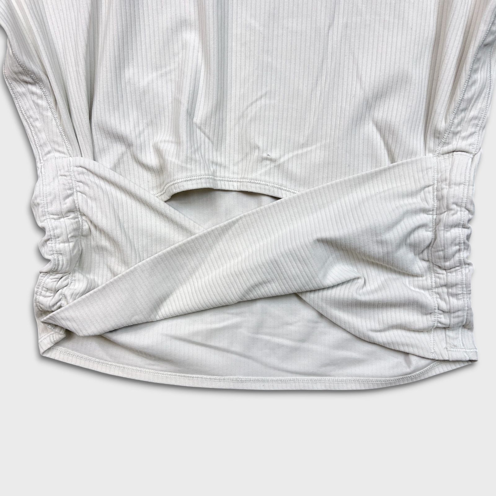 Lululemon Lululemon All It Takes Back-Twist Ribbed Long Sleeve Shirt Size S / US 4 / IT 40 - 6 Thumbnail
