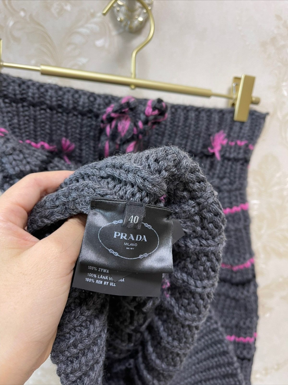 Prada PRADA KNITTED MINI SKIRT Size 27" / US 4 / IT 40 - 3 Thumbnail