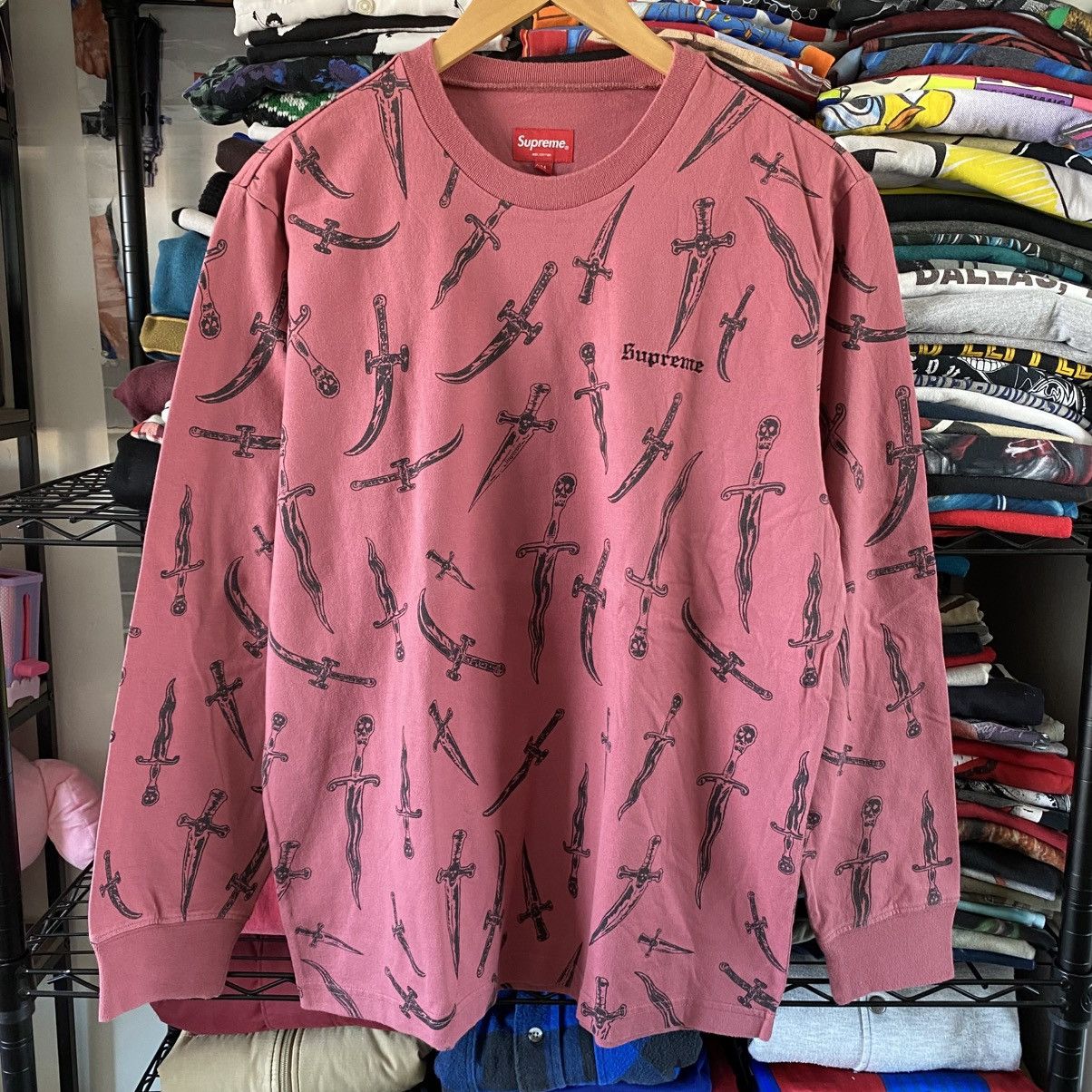 Supreme Supreme Dagger Longsleeve T-Shirt Pink Dark Pink 2017 Size US M / EU 48-50 / 2 - 1 Thumbnail