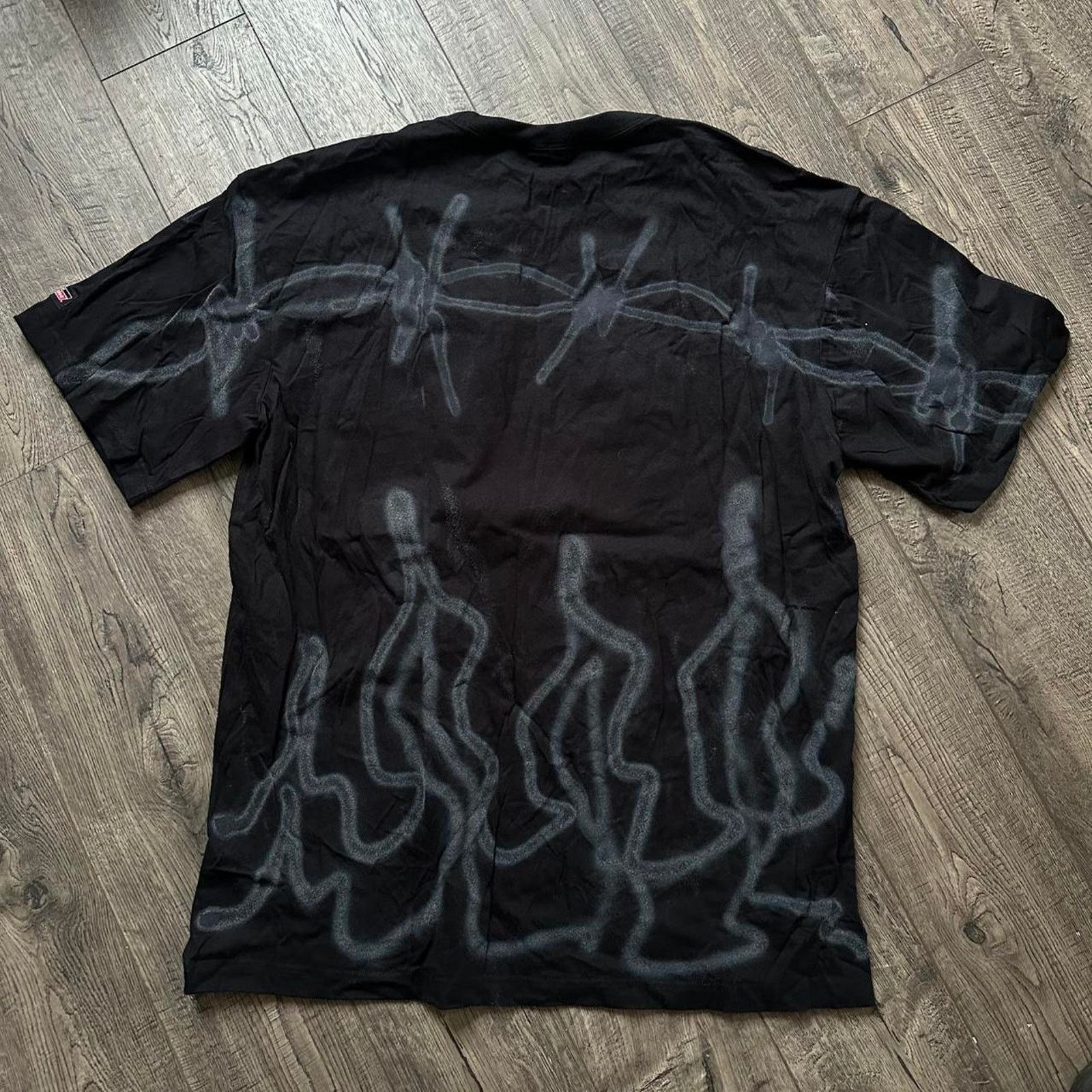 Dickies Y2K Dickies Wire Grunge Skull Tattoo Flames Skate Tee Size US XL / EU 56 / 4 - 2 Thumbnail