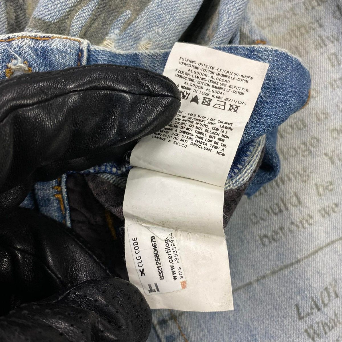 John Galliano News Paper Print Distressed Jeans Size US 32 / EU 48 - 8 Thumbnail
