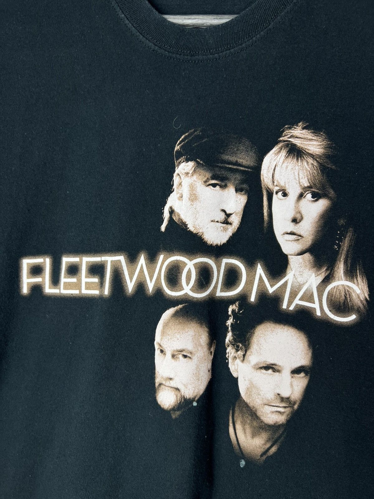 Band Tees Vintage streetwear band rock tour Fleetwood Mac t-shirt Size US L / EU 52-54 / 3 - 4 Thumbnail