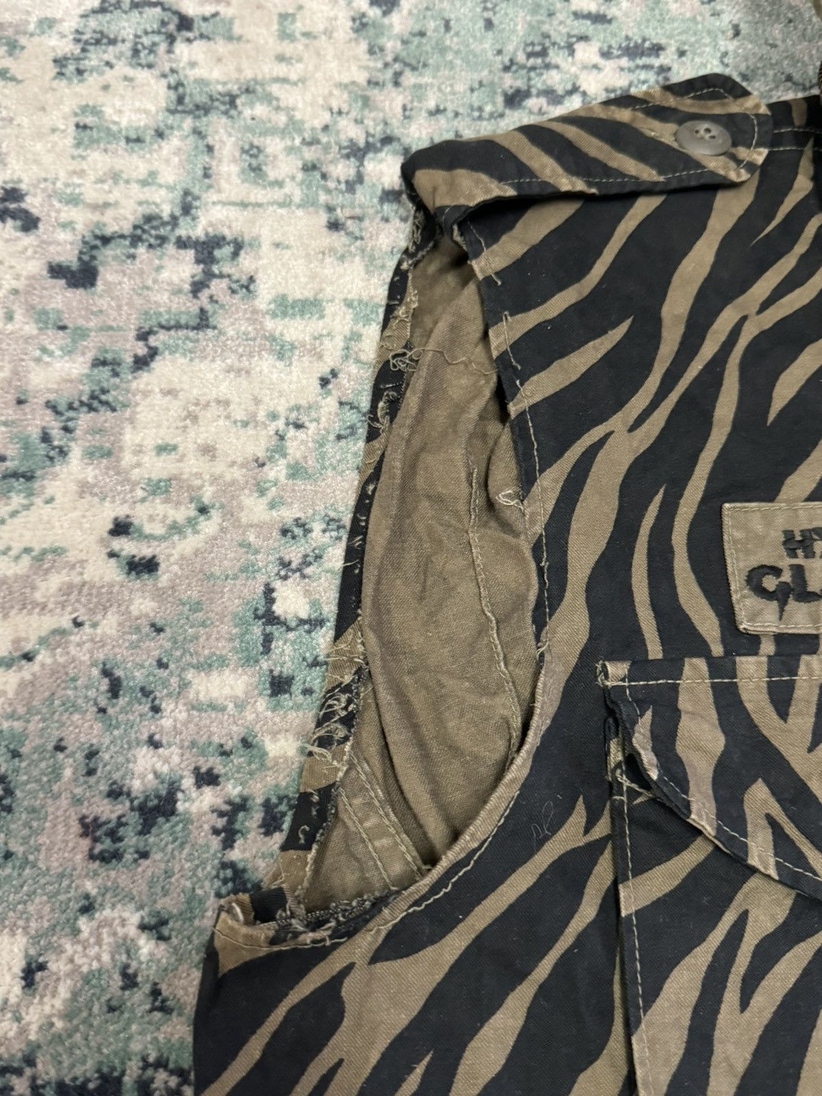 Hysteric Glamour VINTAGE HYSTERIC GLAMOUR TIGER STRIPE SLEEVELESS SHIRT Size US XL / EU 56 / 4 - 7 Thumbnail