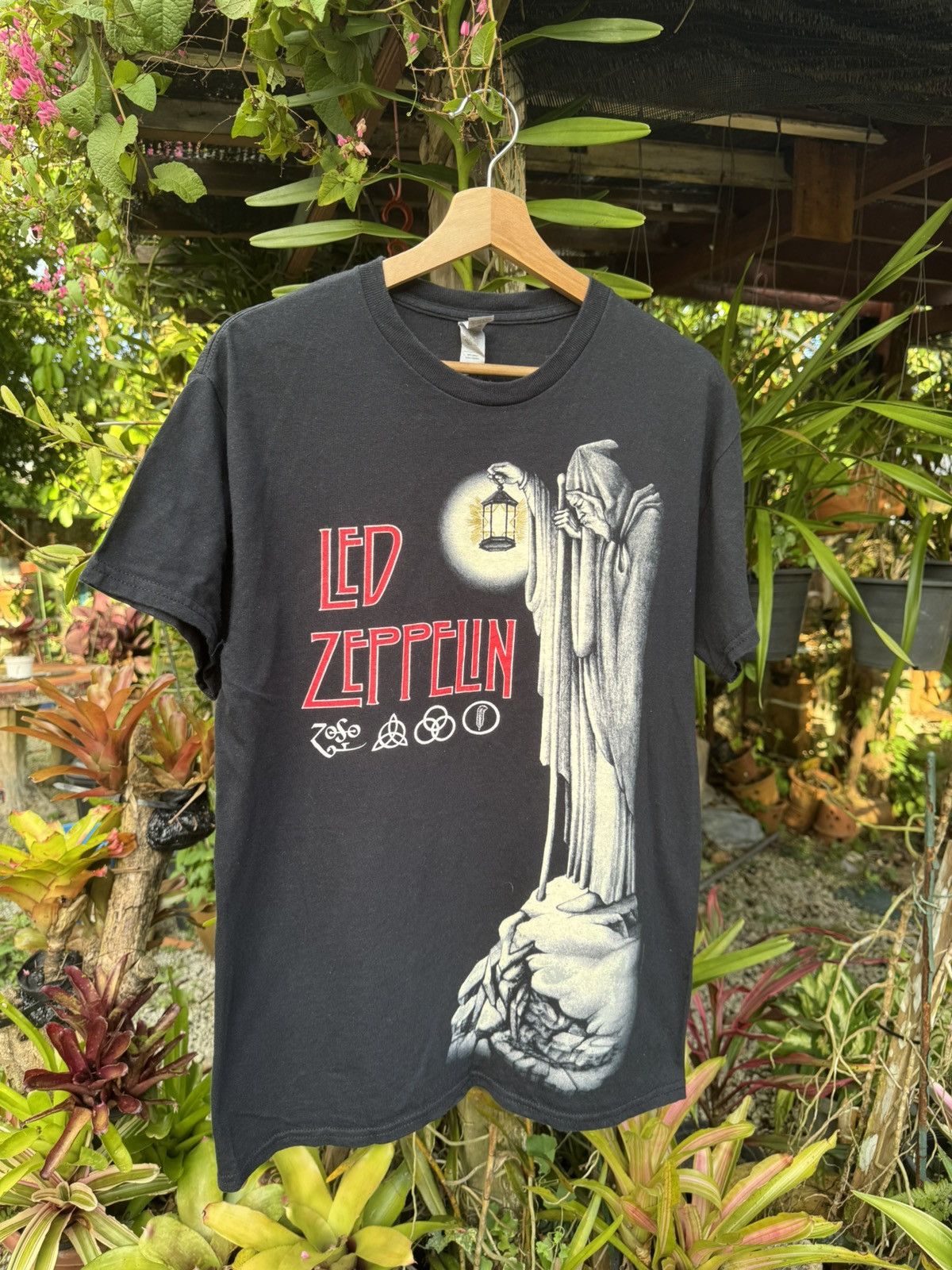 Band Tees Led Zeppelin Band T Shirt Copyright 2019 Size US M / EU 48-50 / 2 - 3 Thumbnail