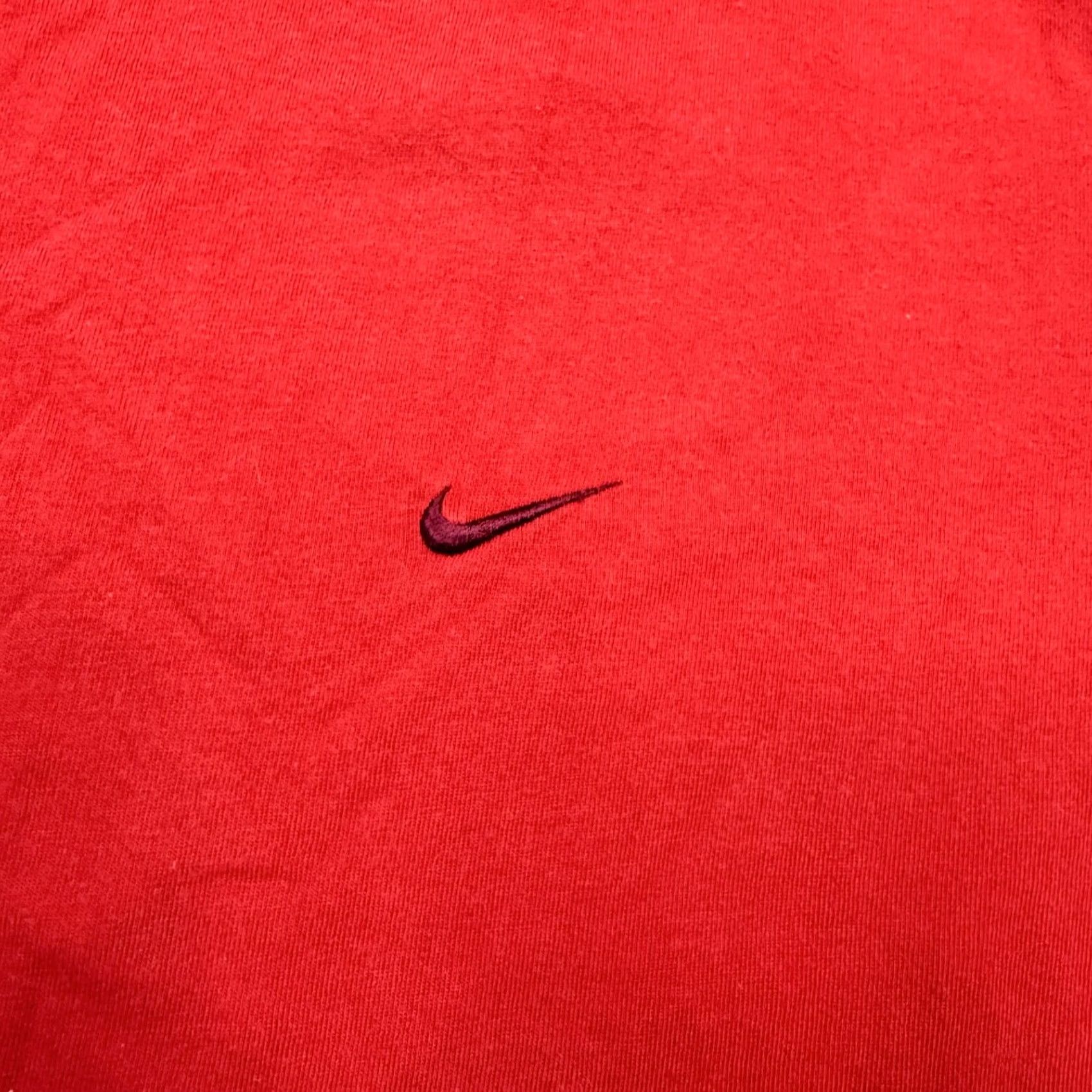 Nike Vintage Nike T Shirt Size L Red Short Sleeve Performance Lightweight Y2K Men's Size US L / EU 52-54 / 3 - 5 Thumbnail