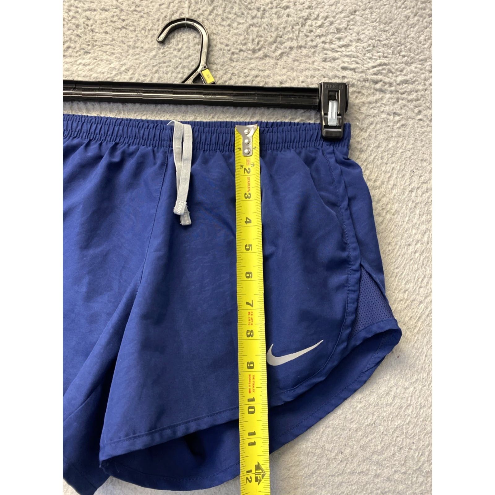 Nike VINTAGE? No. Nike Women Shorts Adult XS Navy Dry Fit Running Training /126-43 Size 26" / US 2 / IT 38 - 6 Thumbnail