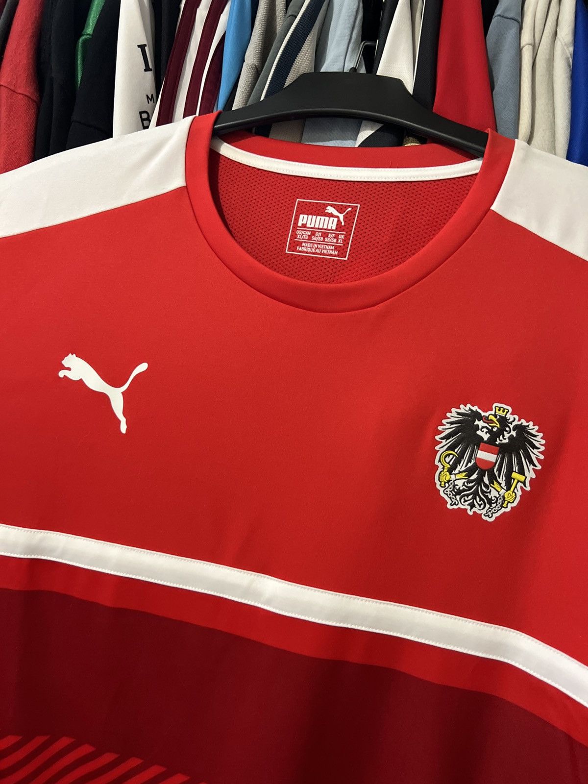 Puma 2016/2017 PUMA AUSTRALIA TRAINING FOOTBALL SHIRT JERSEY XL Size US XL / EU 56 / 4 - 4 Thumbnail