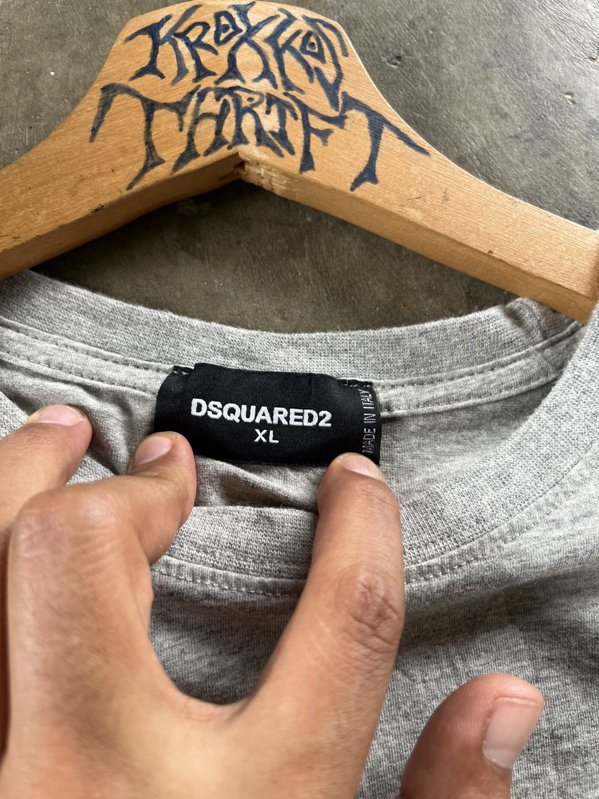 Designer × Dsquared2 ⚡️Dsquared 2 Techno Japan Big Logo Rayon Tees Size US XL / EU 56 / 4 - 3 Thumbnail