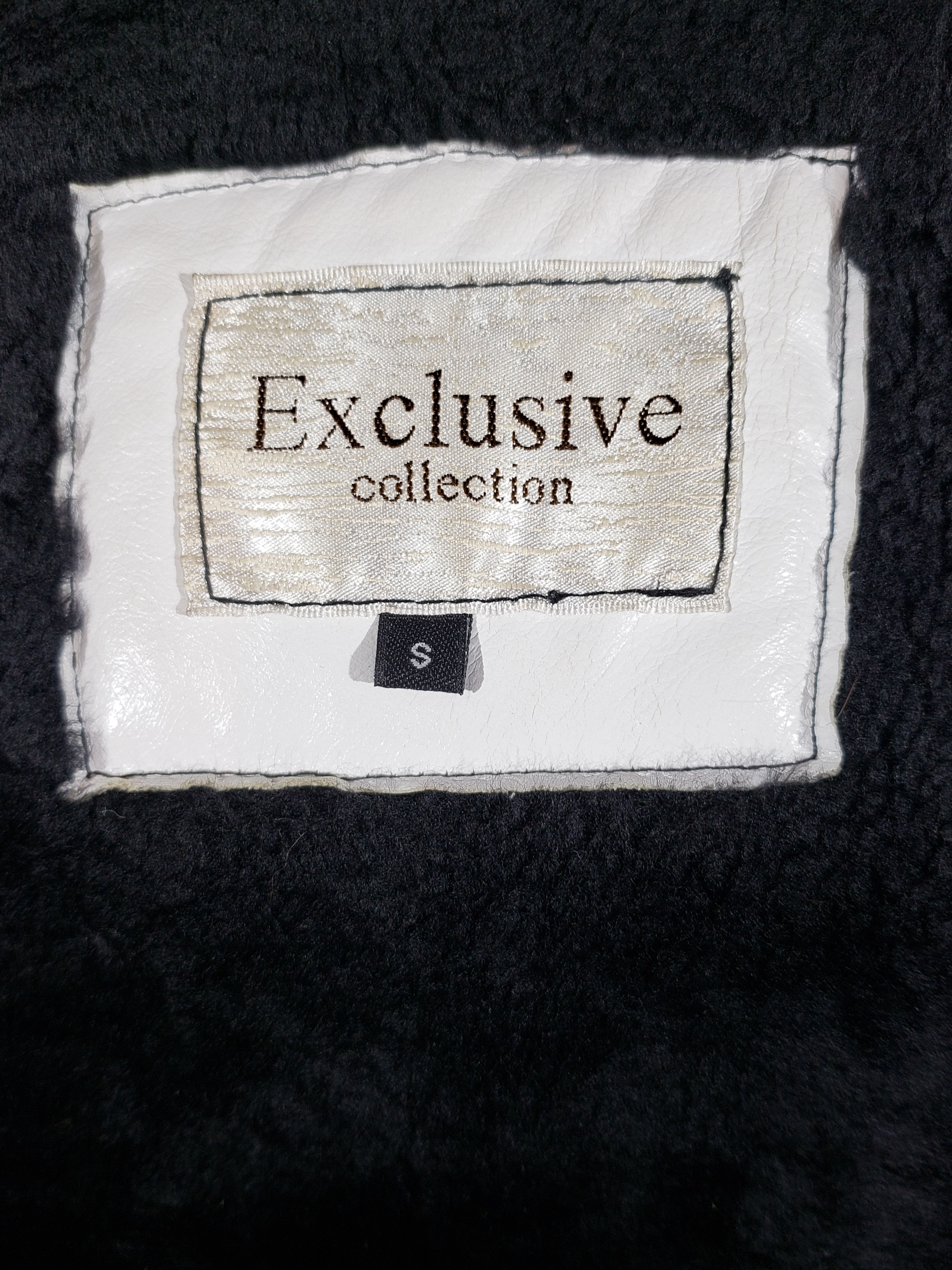 Other Wonderful women's warm fur jacket with a hood. Size S / US 4 / IT 40 - 11 Thumbnail