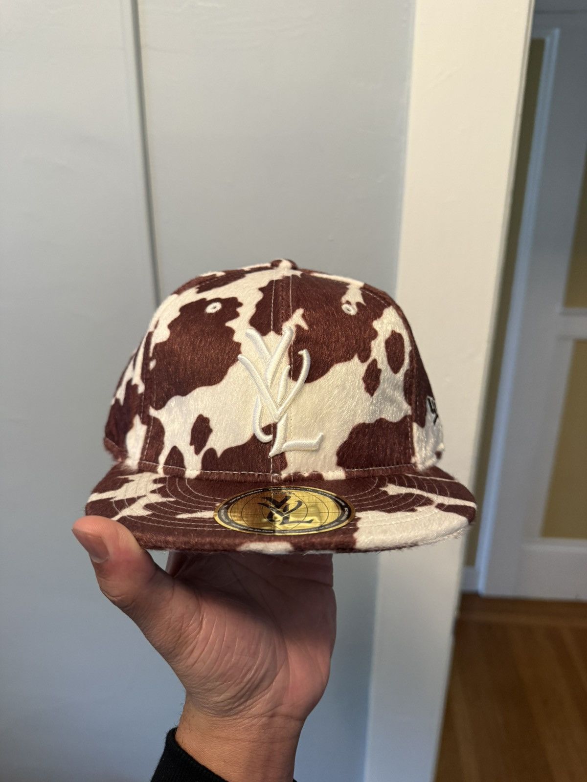 Other YVL Fitted Hat in Cow Hide Size ONE SIZE - 2 Thumbnail