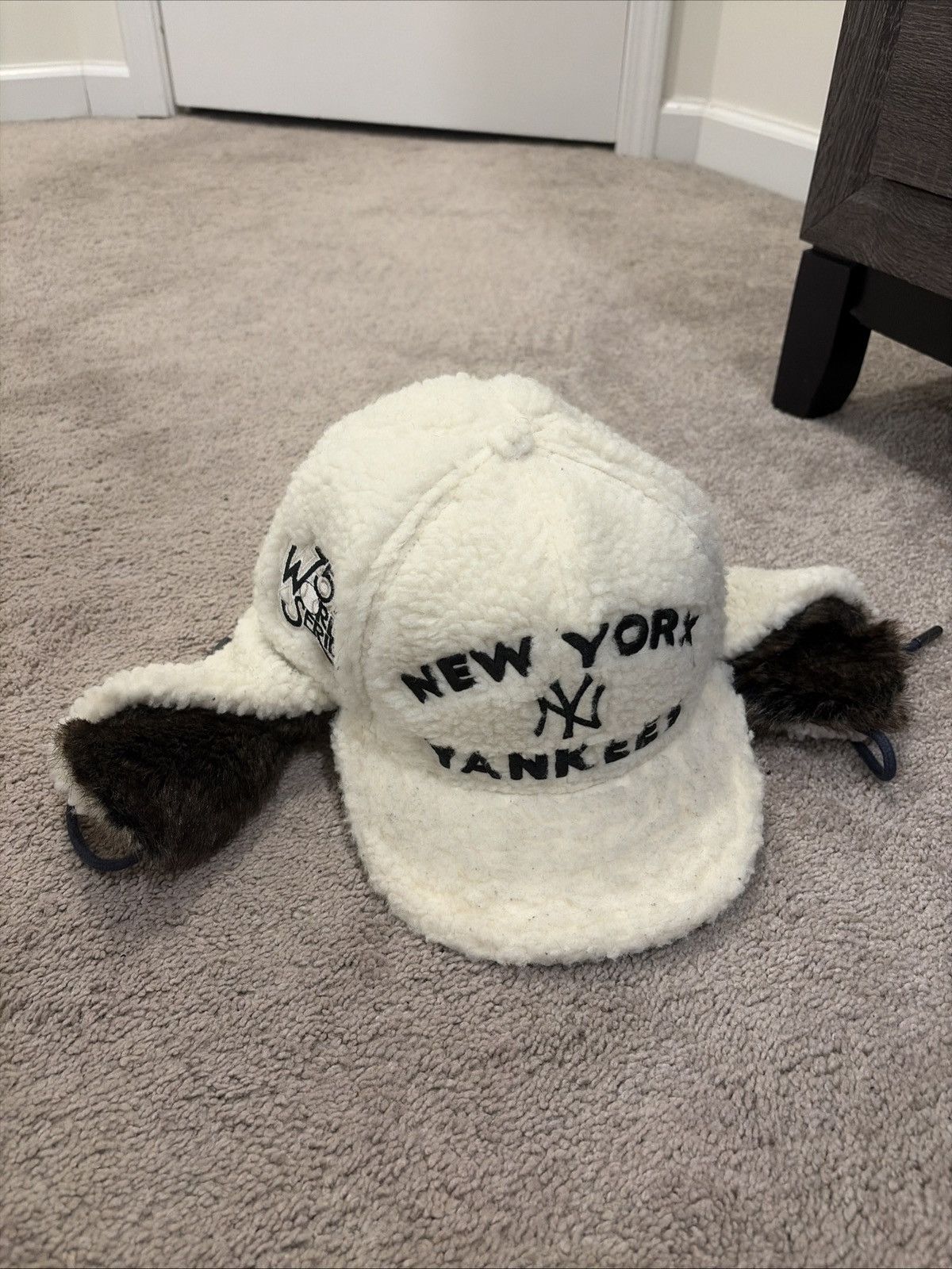 MyFitteds Myfitteds NY Yankees Sherpa Dog Ear Pistachio Size 7/ 3/4 Size ONE SIZE - 1 Thumbnail