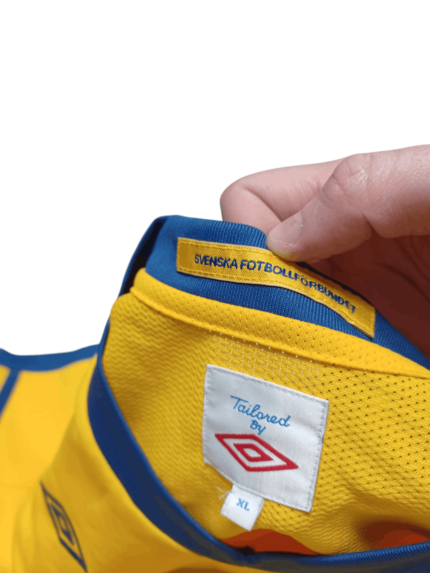 Umbro SWEDEN UMBRO SOCCER FOOTBALL 2010/2011 VINTAGE JERSEY Size US XL / EU 56 / 4 - 5 Thumbnail
